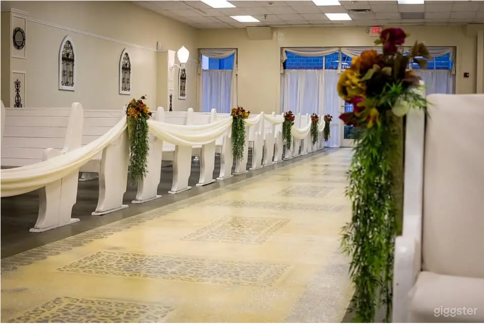 The  Elegant Wedding Chapel in Bessemer Photo 1