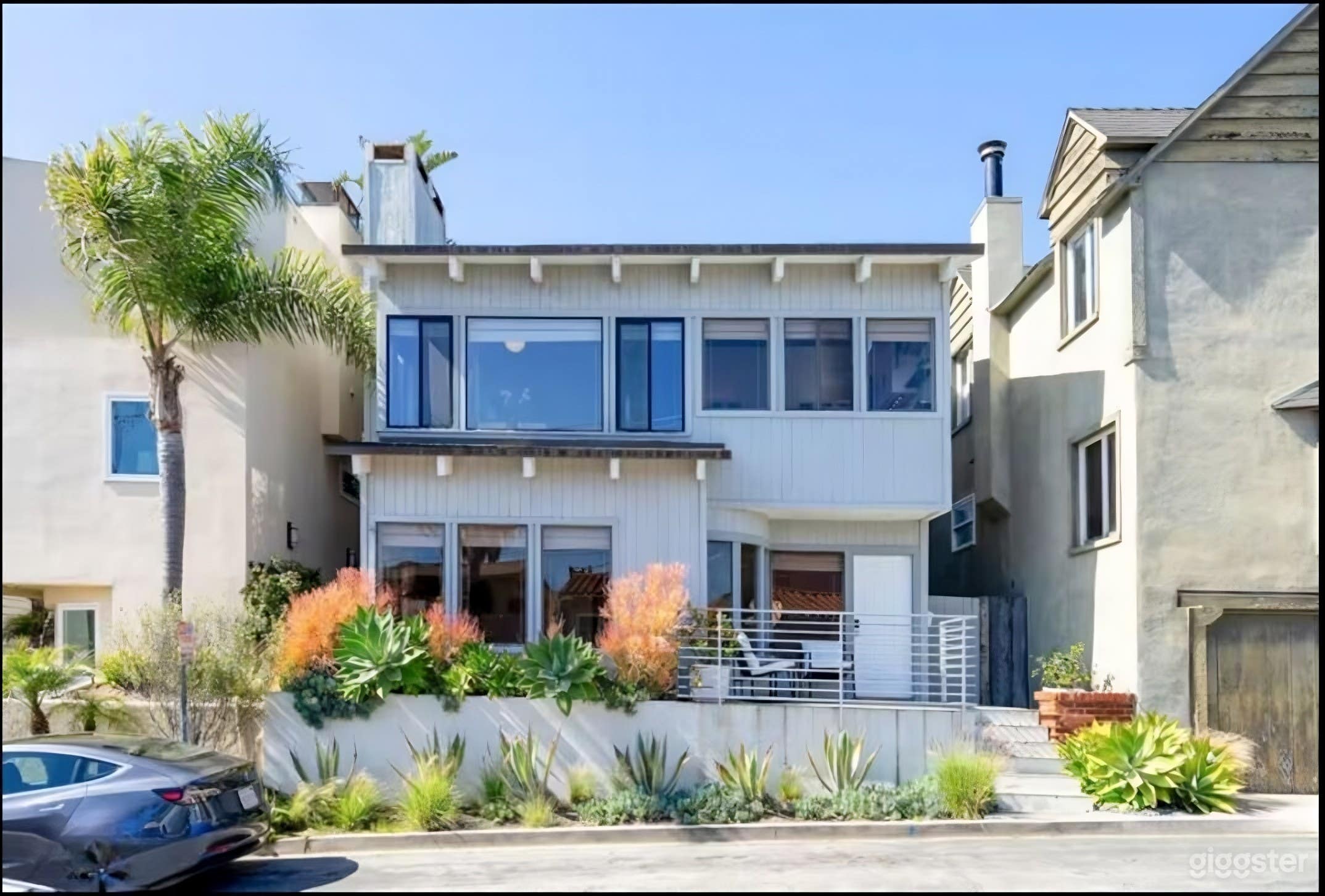 Modern Beachside Escape  Photo 2