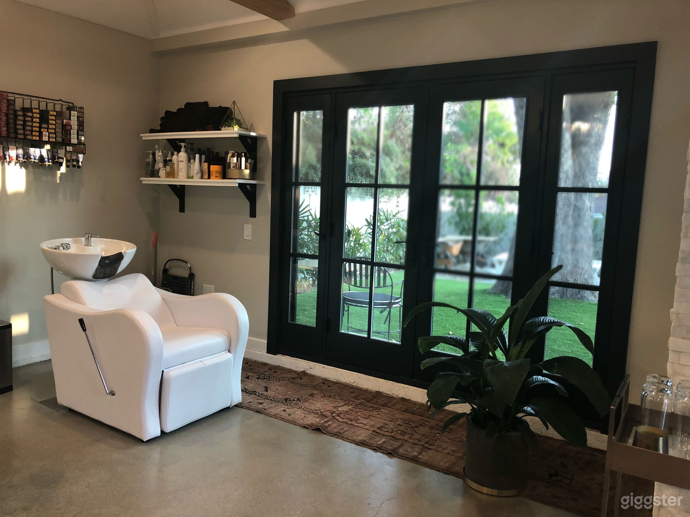 Studio City open concept Home + Hair Studio Photo 4