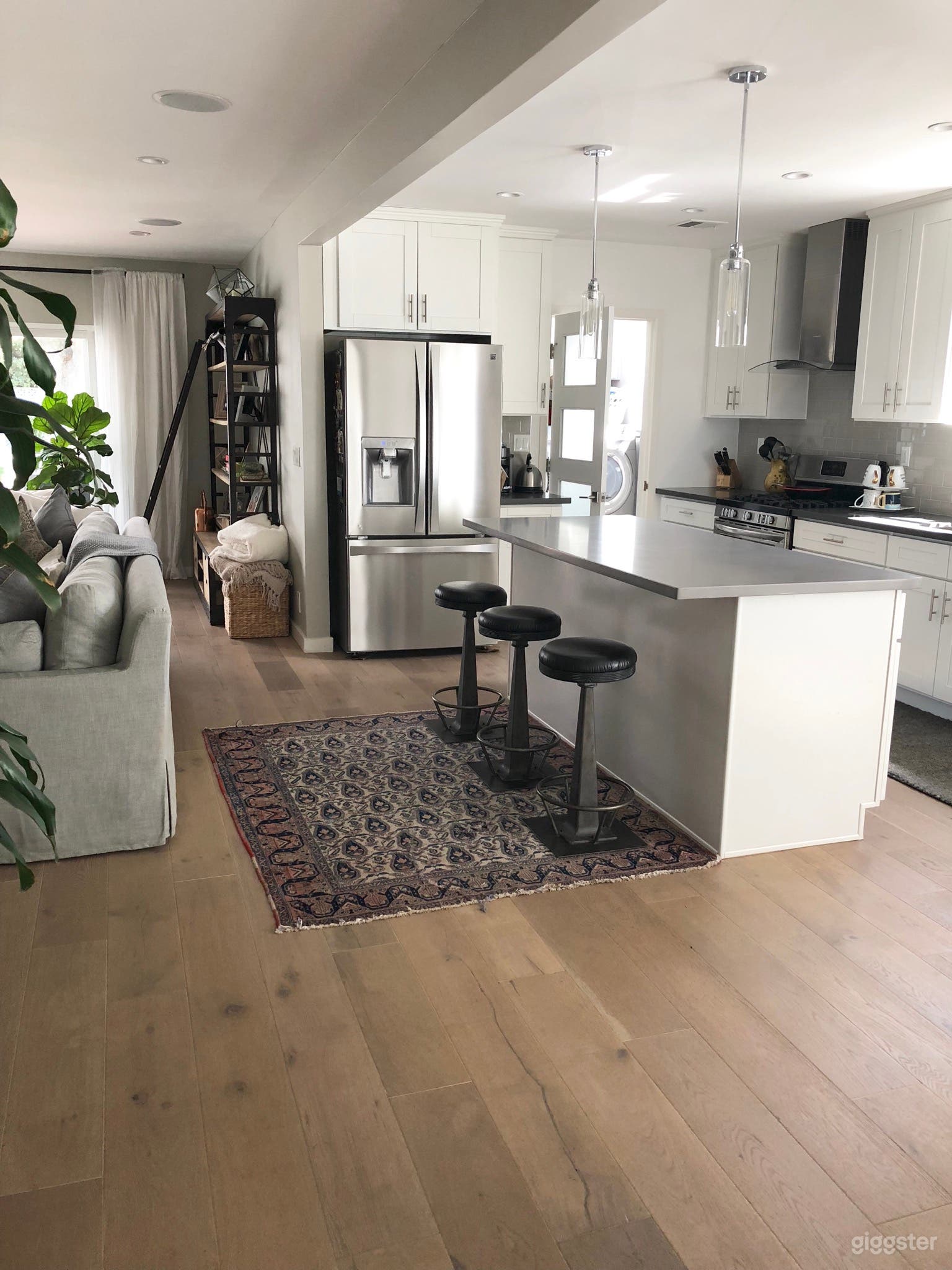 Studio City open concept Home + Hair Studio Photo 1