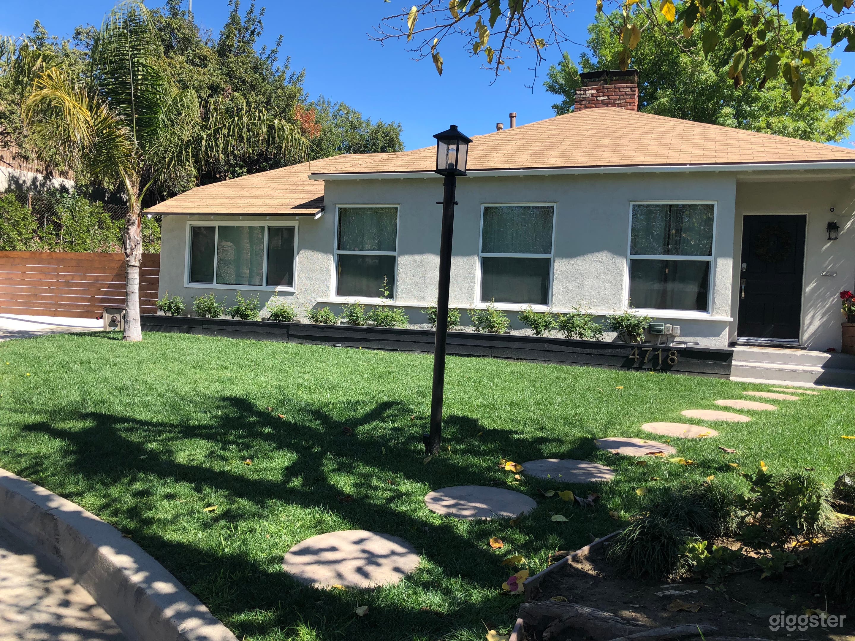 Studio City open concept Home + Hair Studio Photo 2