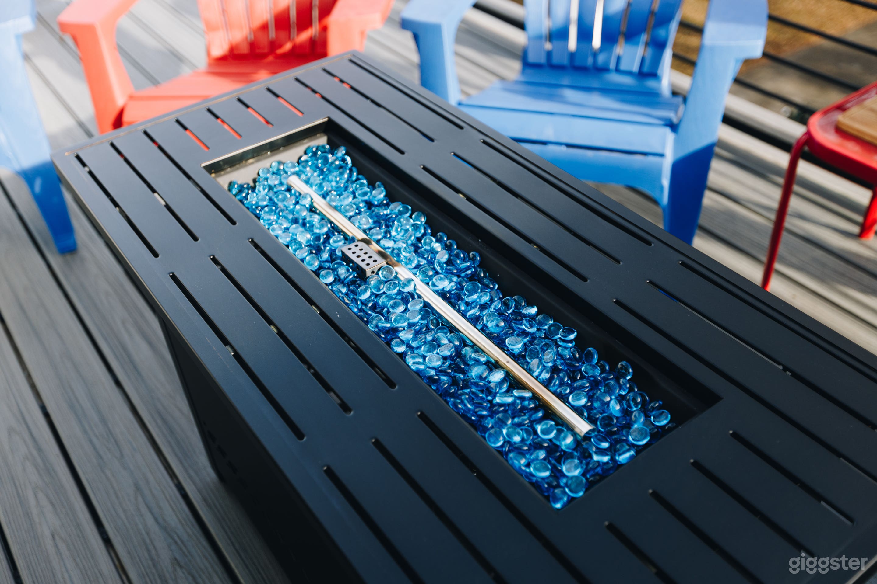 Dinner Party &amp; Photoshoot Modern Townhome Photo 3