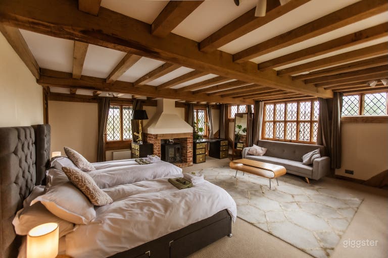  Tudor House Private setting with full leisure complex  