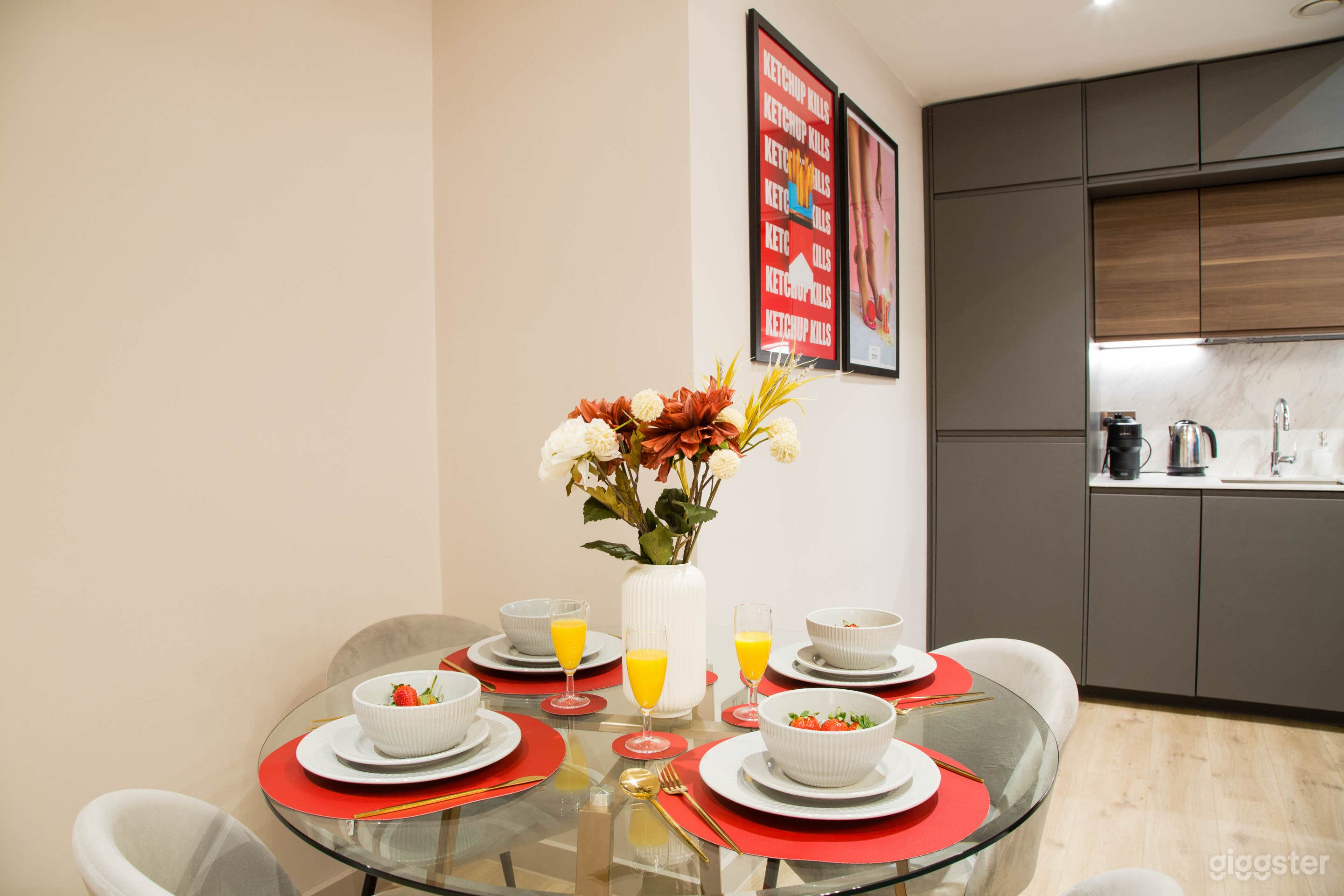 2 Bed 2 Bath | Retro-Modern Apartment w/ Contemporary Layout Photo 4