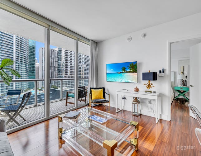 Ultra-Sleek Oceanfront Penthouse with Panoramic Views | Rent this ...