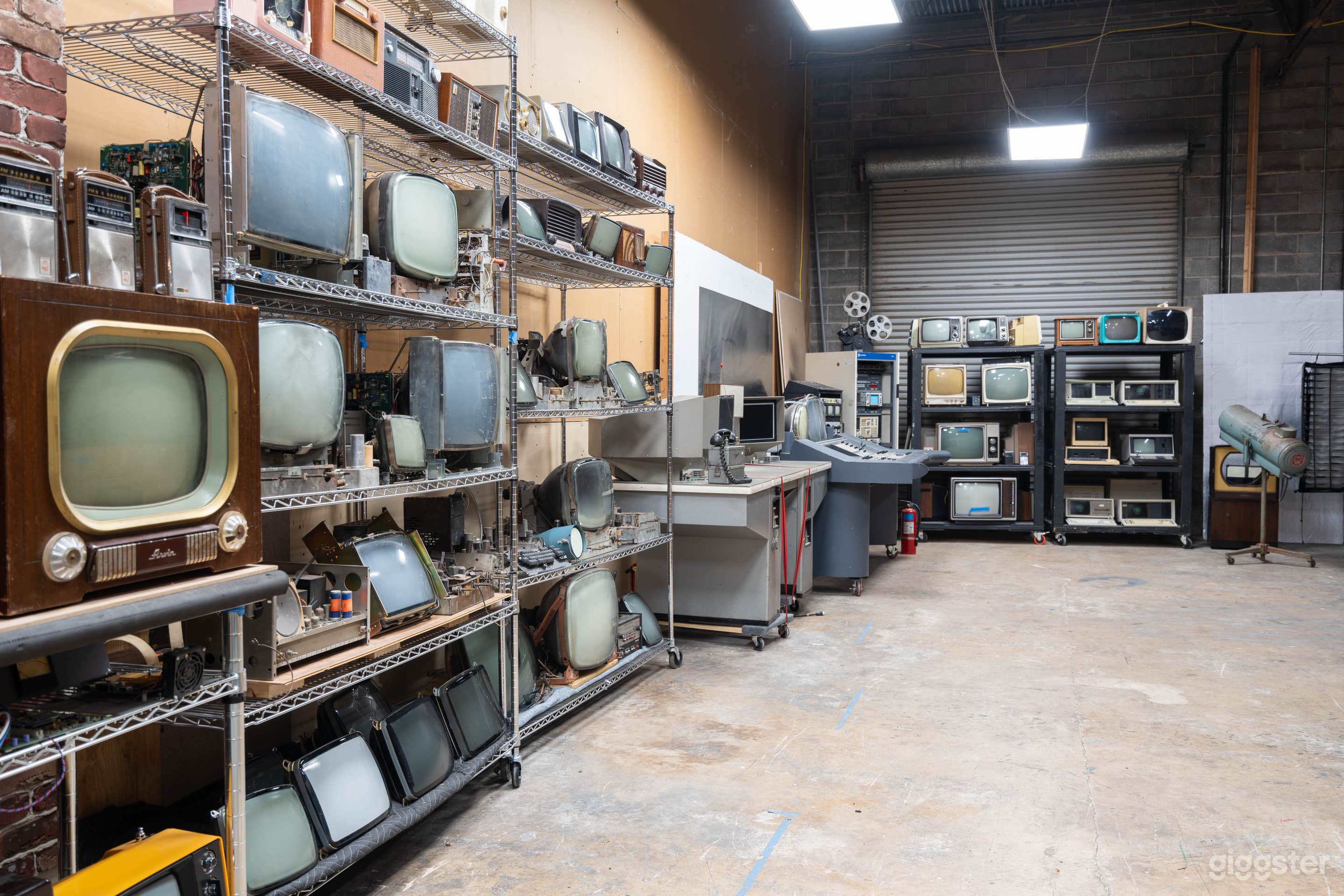 Open Warehouse / Workshop Photo 2