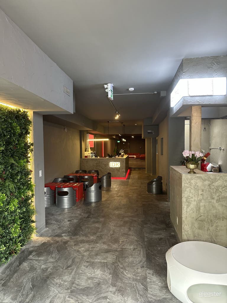  Toronto's biggest and most vibrant social venue! 