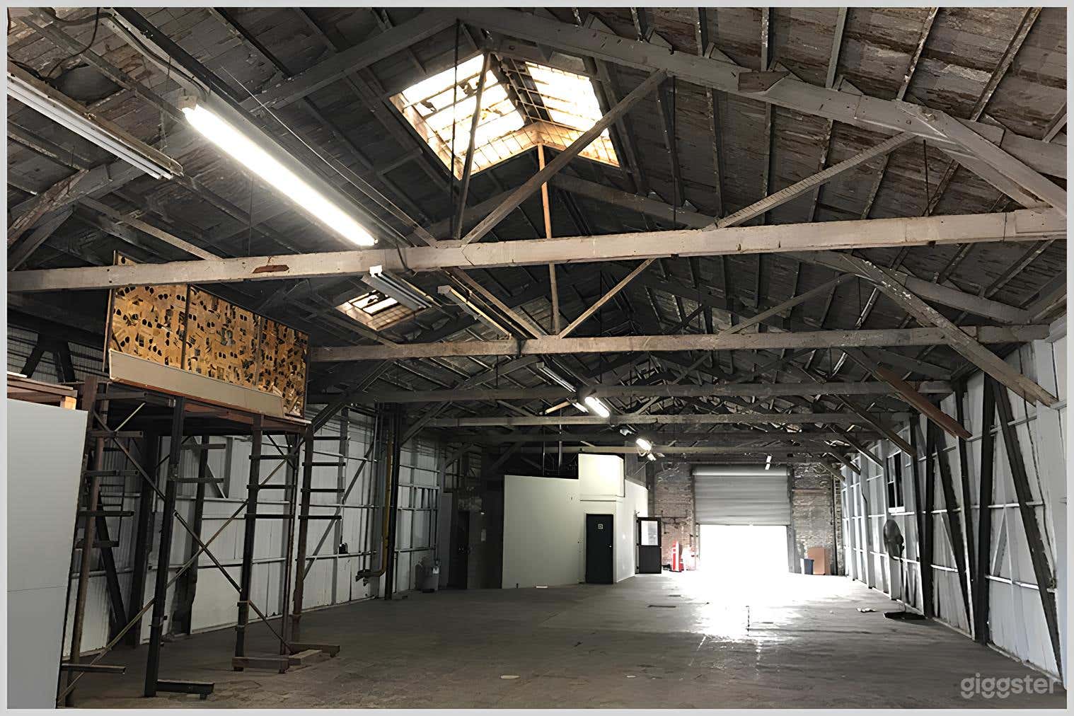 Industrial 1333 Warehouse Photo 4