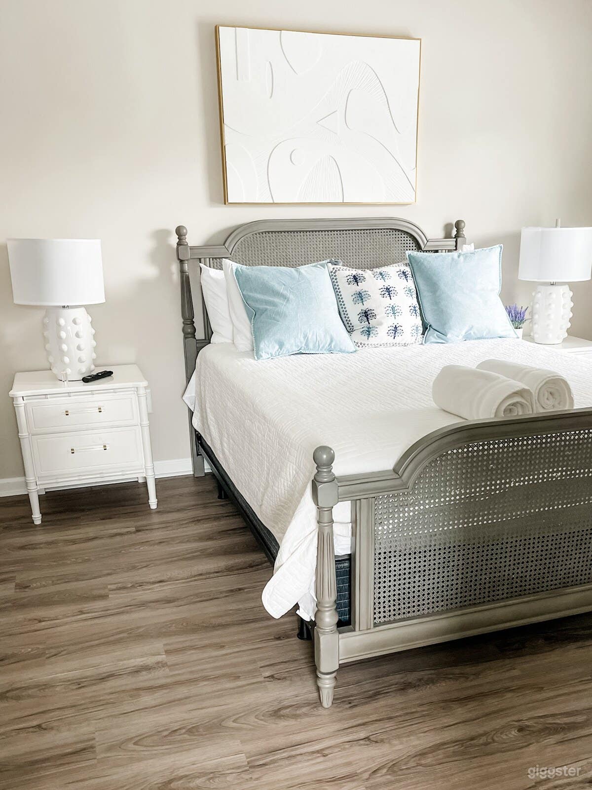 Just Built-Luxury Pool: 2nd of 2 (Apt B/ 5 BR) Photo 3