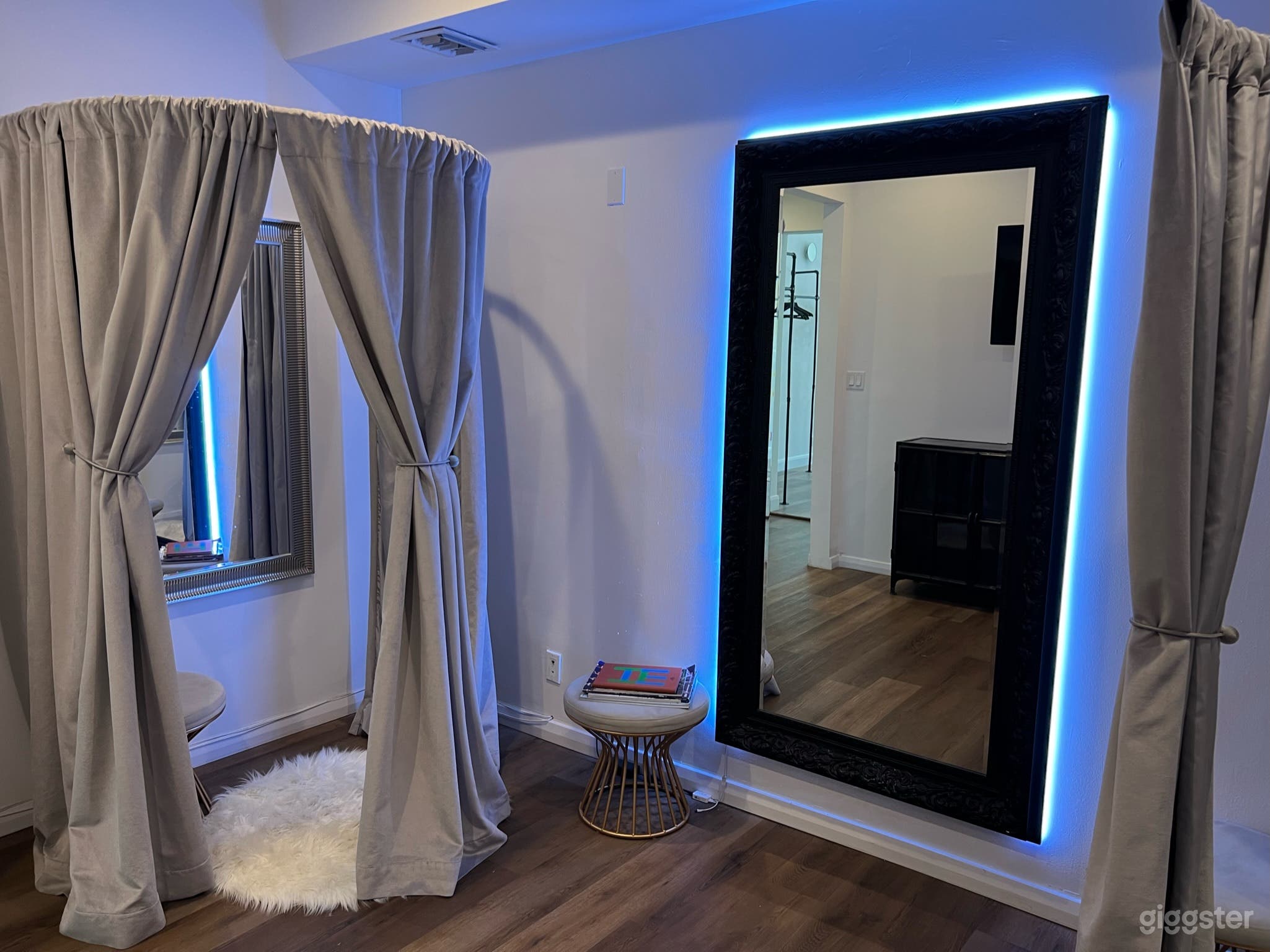 Fashion Boutique Photo 4