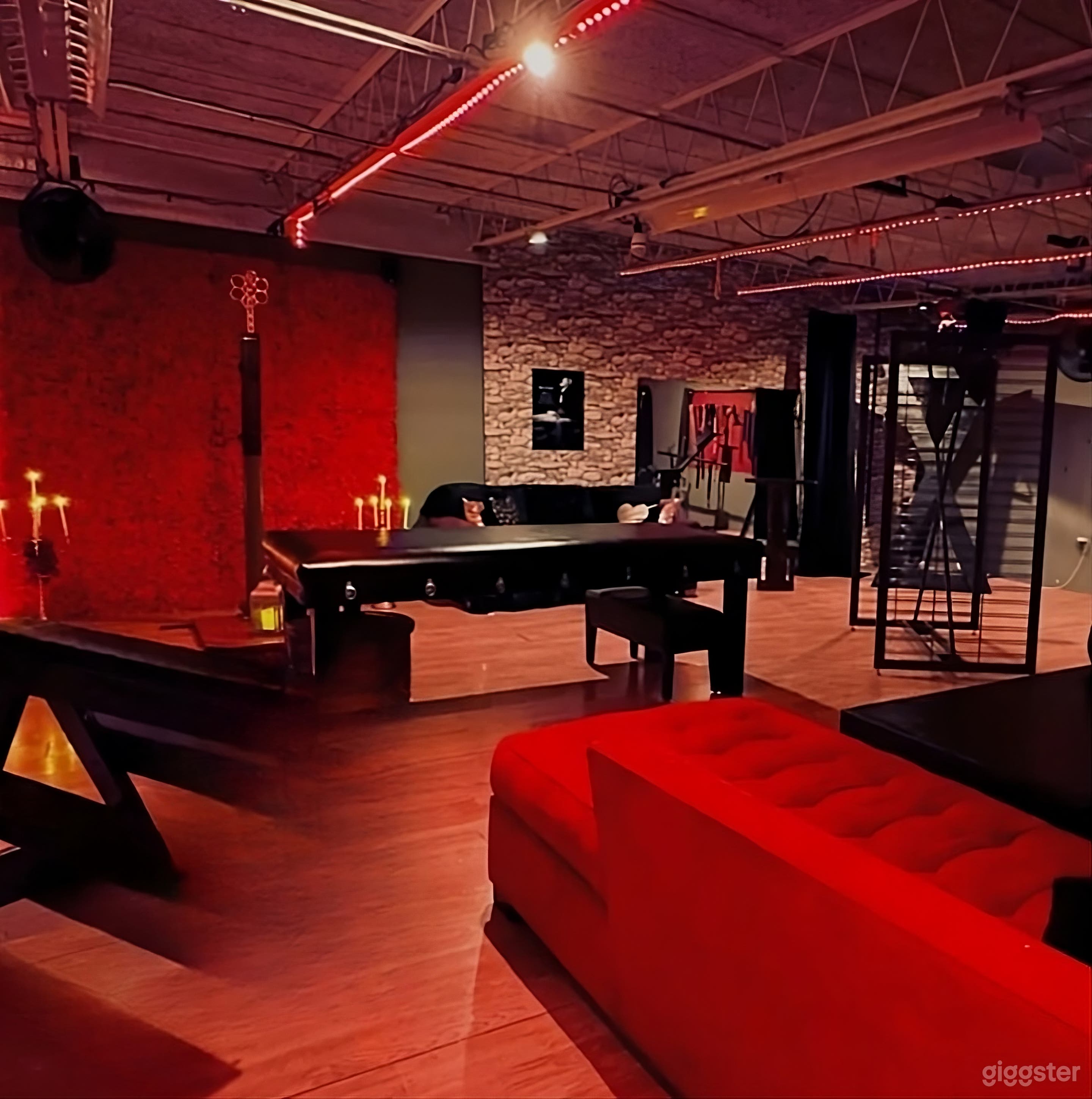 Sensual Boutique Dungeon for Film & Photography Photo 1