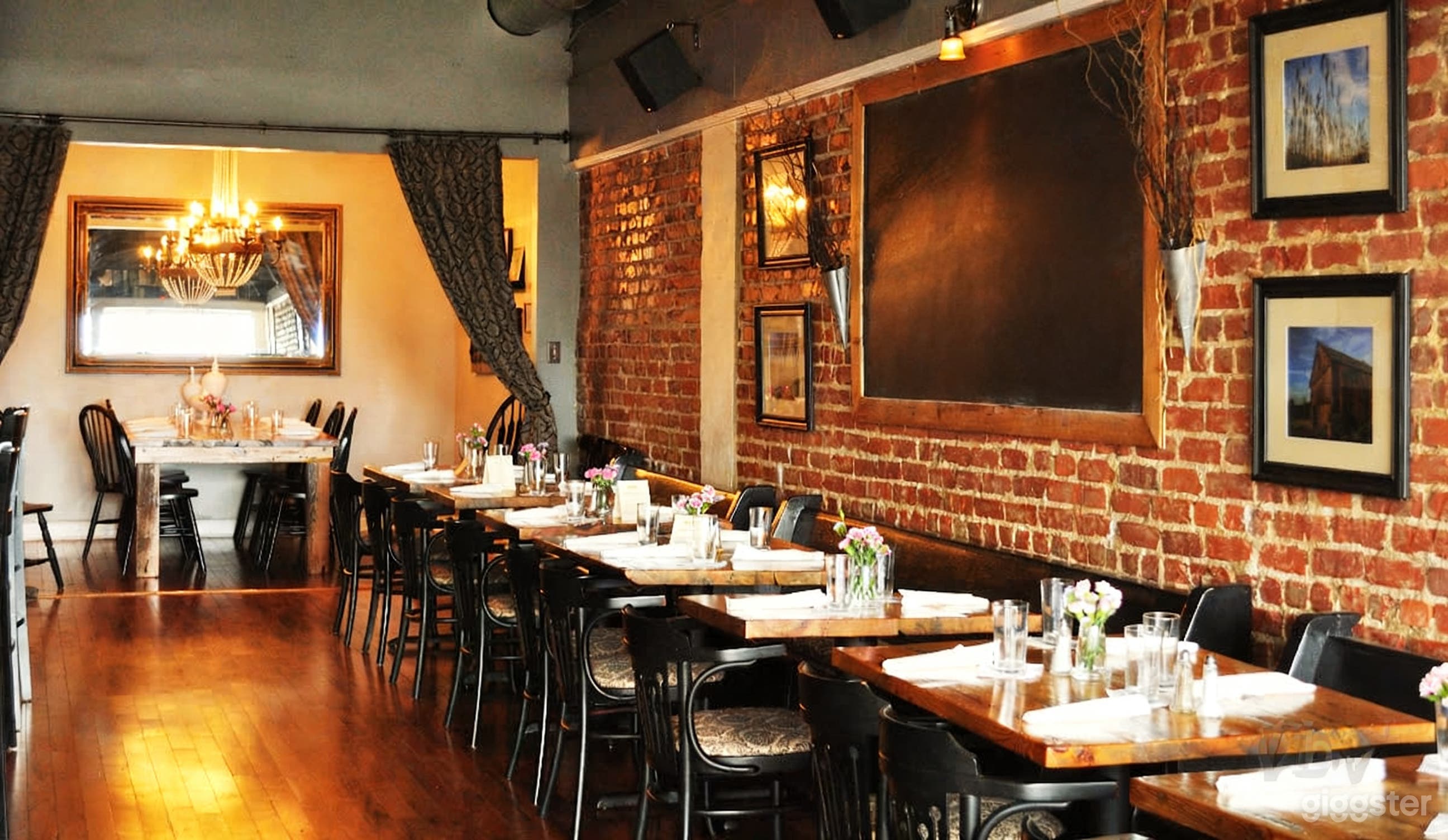 Cozy and Charming Event Space for Private Functions Photo 2