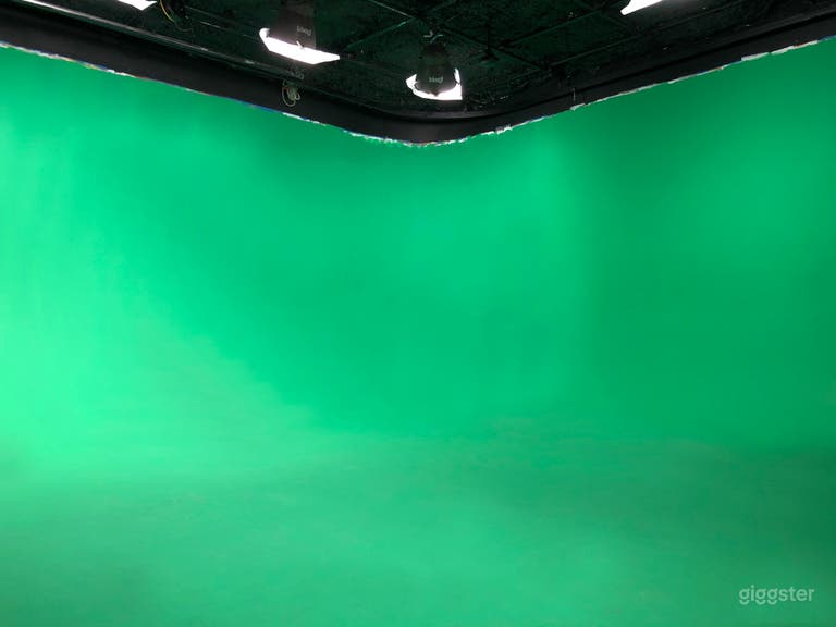  NYC CYC Studio w/ kitchen lounge 