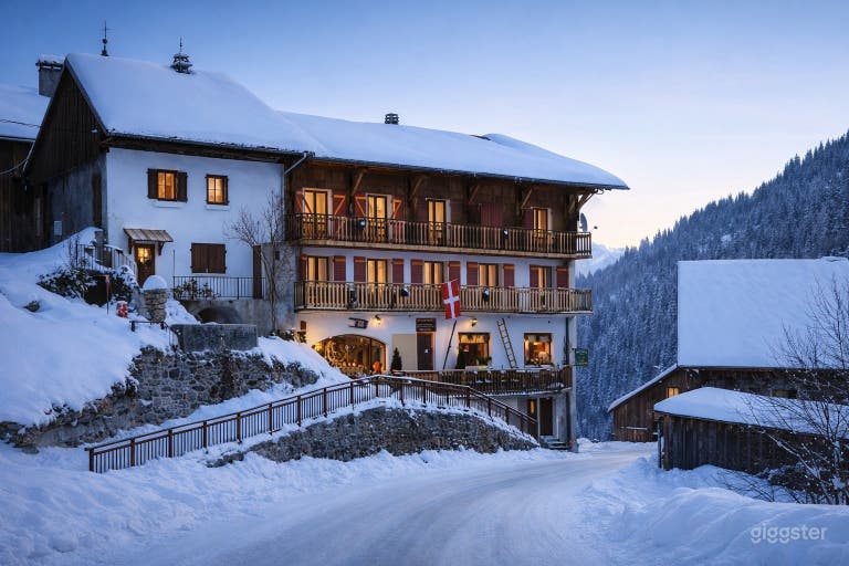  Chalet historique des Alpes françaises : lieu polyvalent pour films & événements 