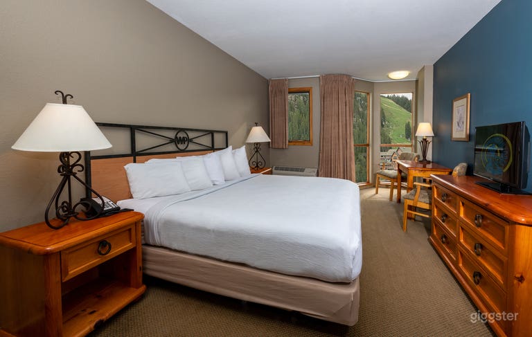  King Room with Mtn. Views 