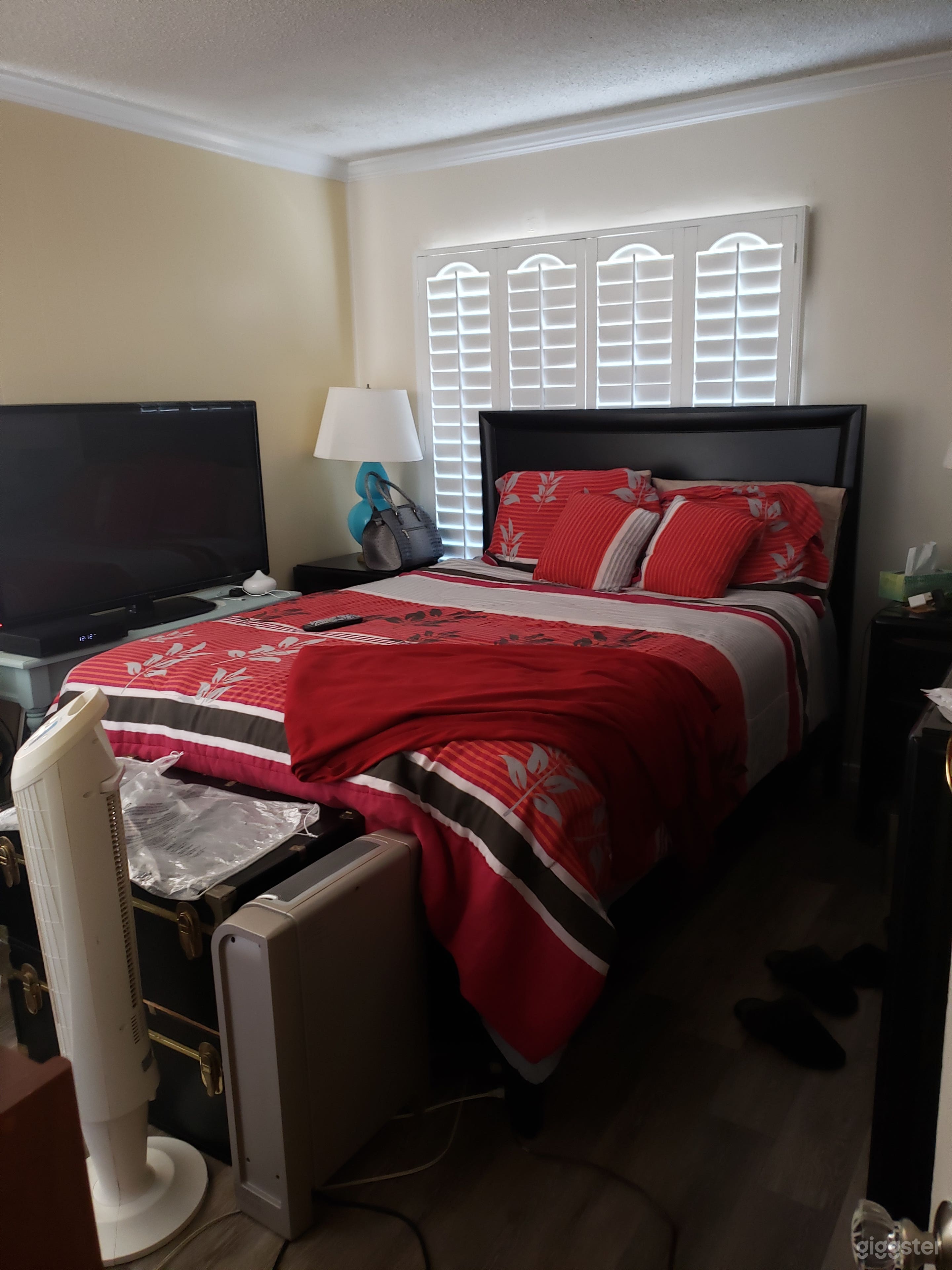 1st Room-Bedroom Front of House