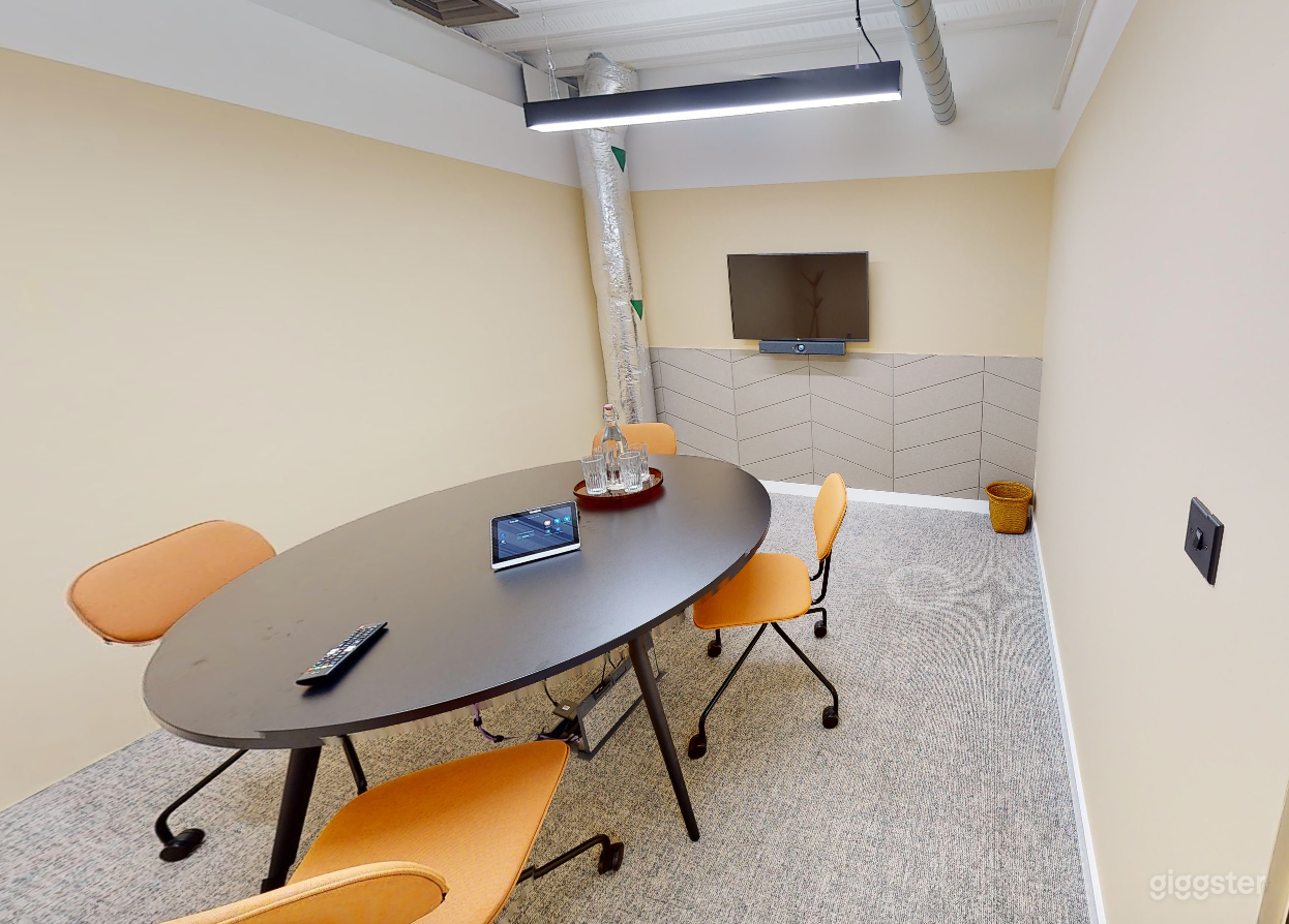 The Clockwork Orange for 4 Persons Photo 2