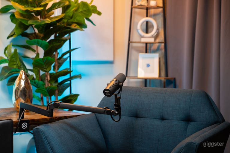  Modern Video Podcasting Studio 