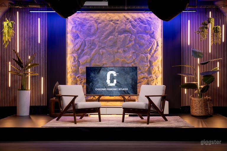  Modern Video Podcasting Studio 