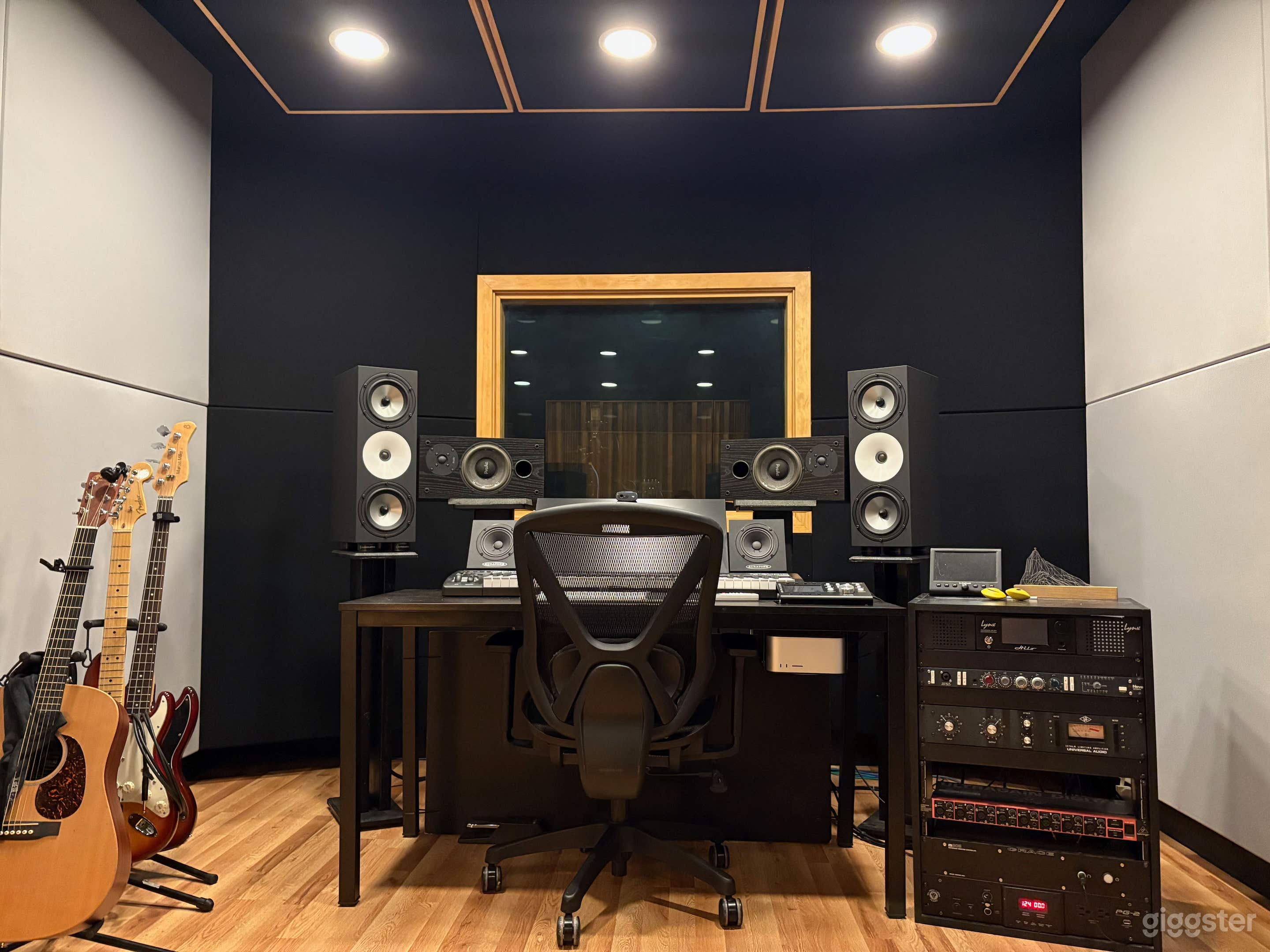 Recording Studio with Vocal Producer/Engineer Photo 1