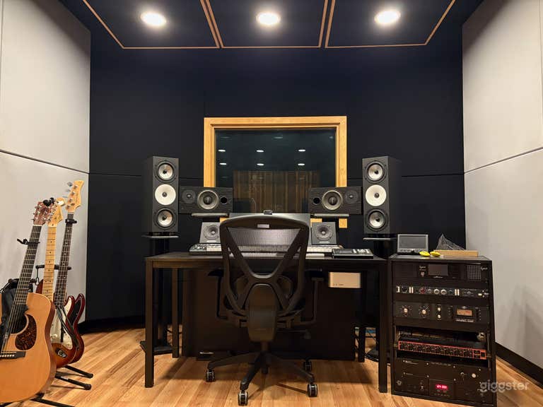  Recording Studio with Vocal Producer/Engineer 