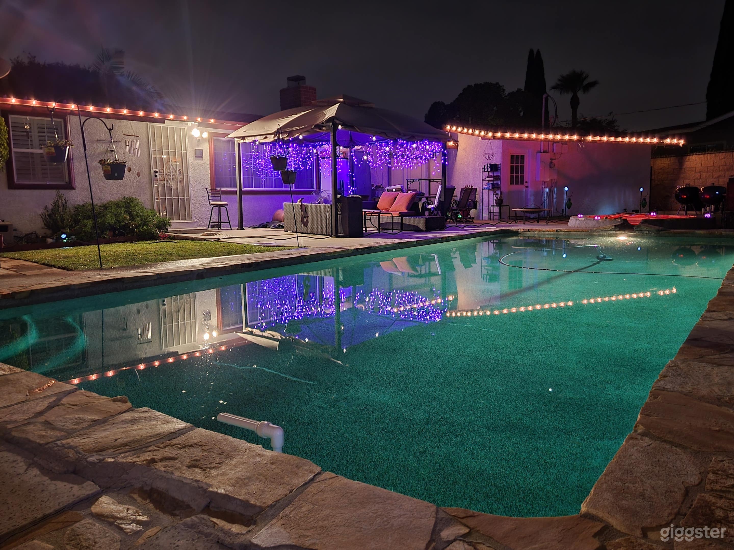 Beautiful Backyard pool rental Photo 1