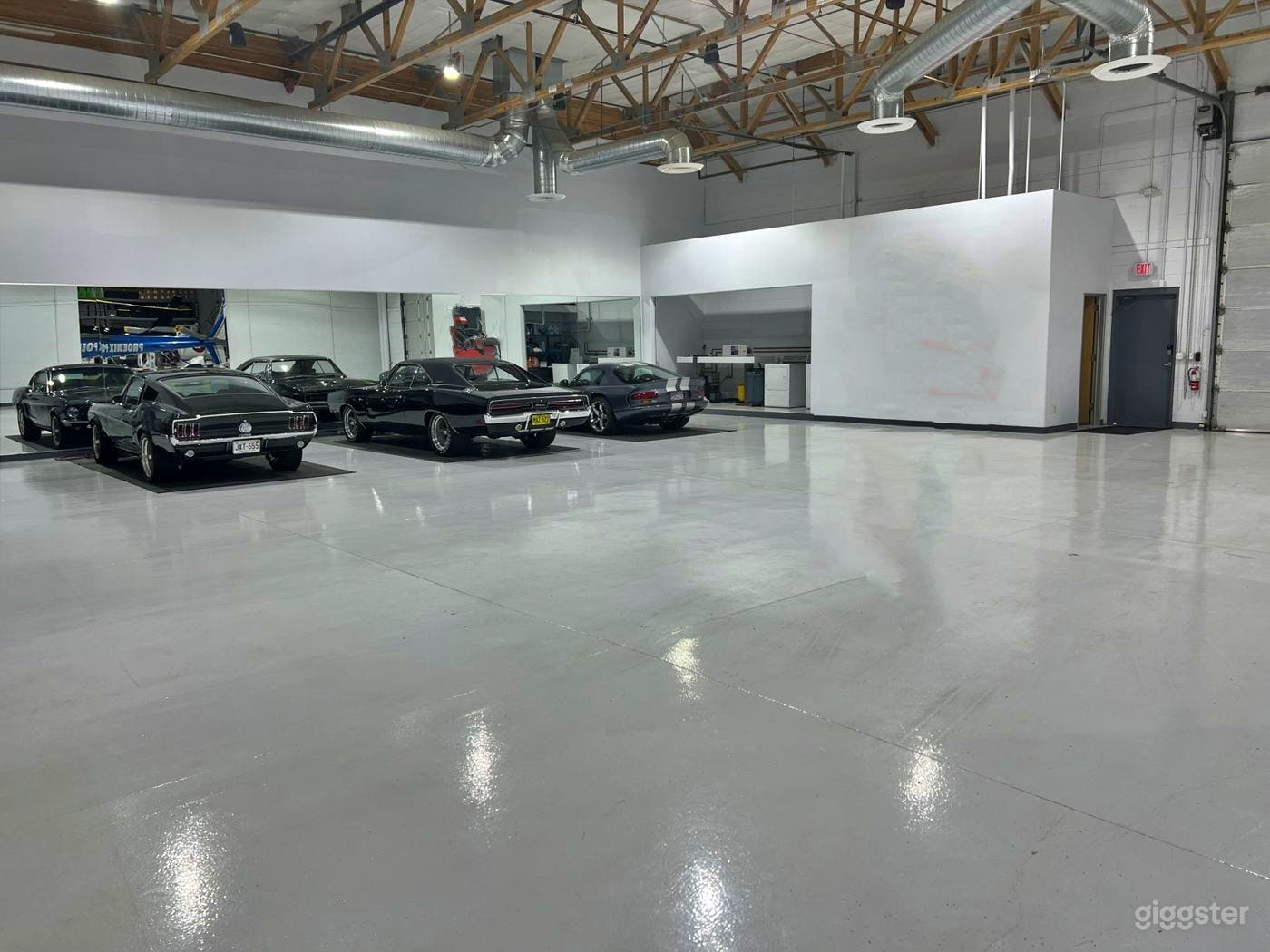 Private Hangar Venue Photo 2