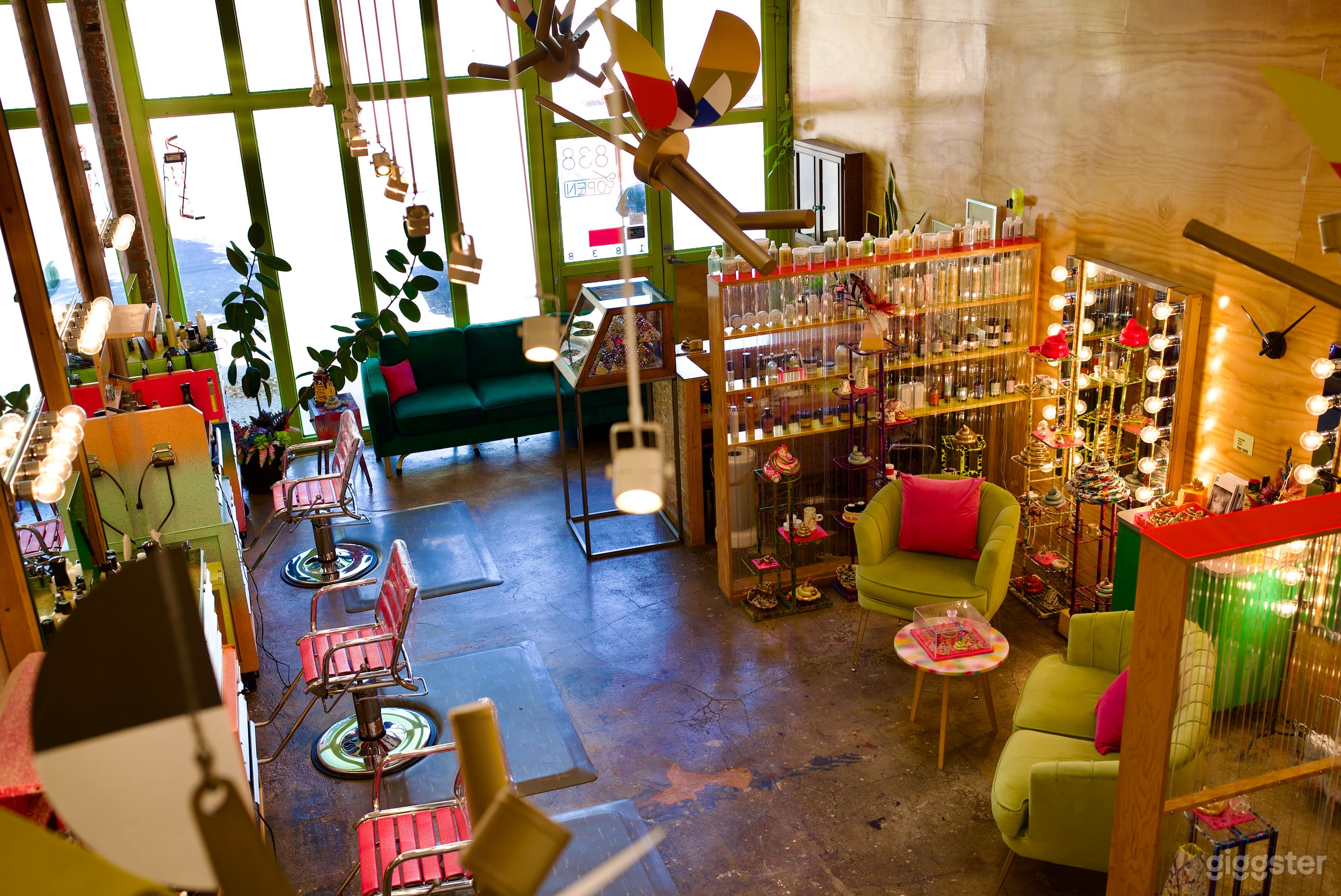 Eclectic Colorful Working Hair Salon with Six Stations Photo 3