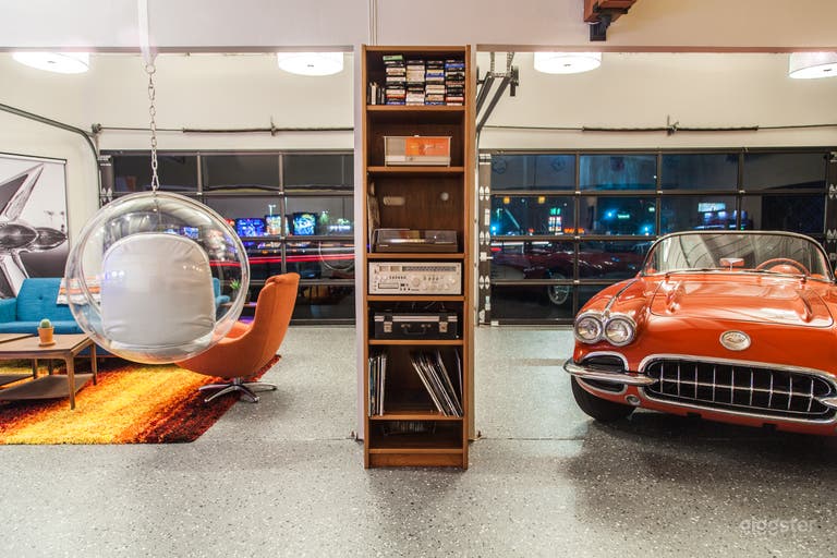  70s Themed Man Cave & Classic Cars 