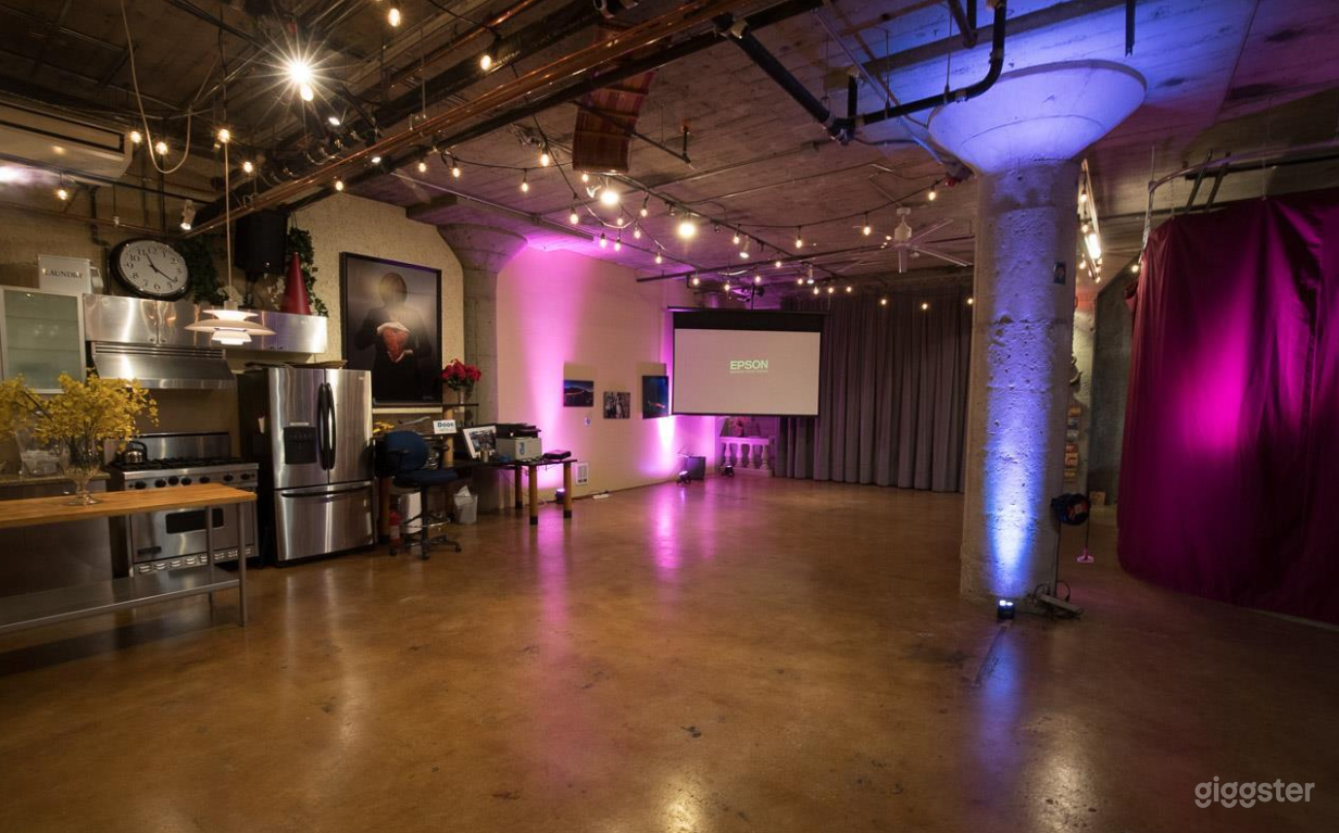 Beautiful Air conditioned Hightech space  Photo 1