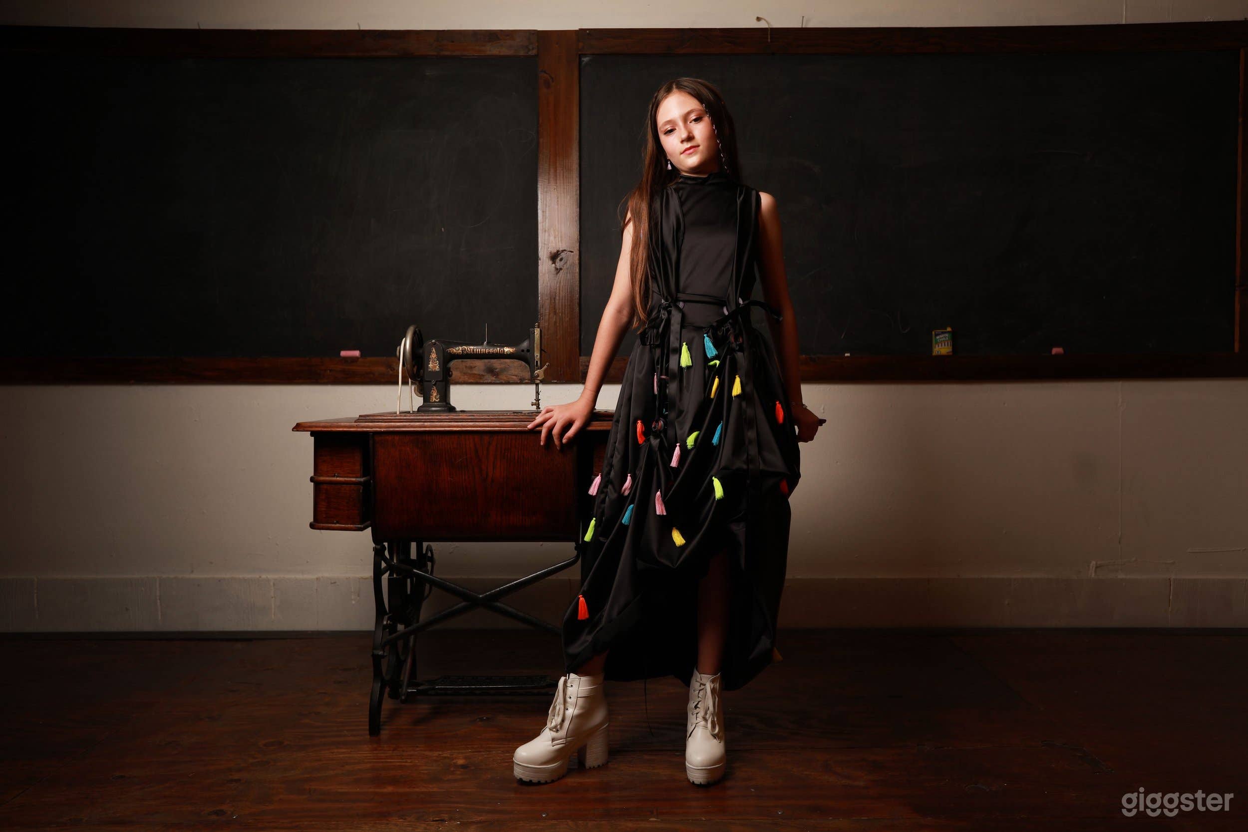 Classroom - East Hollywood Studio Photo 2