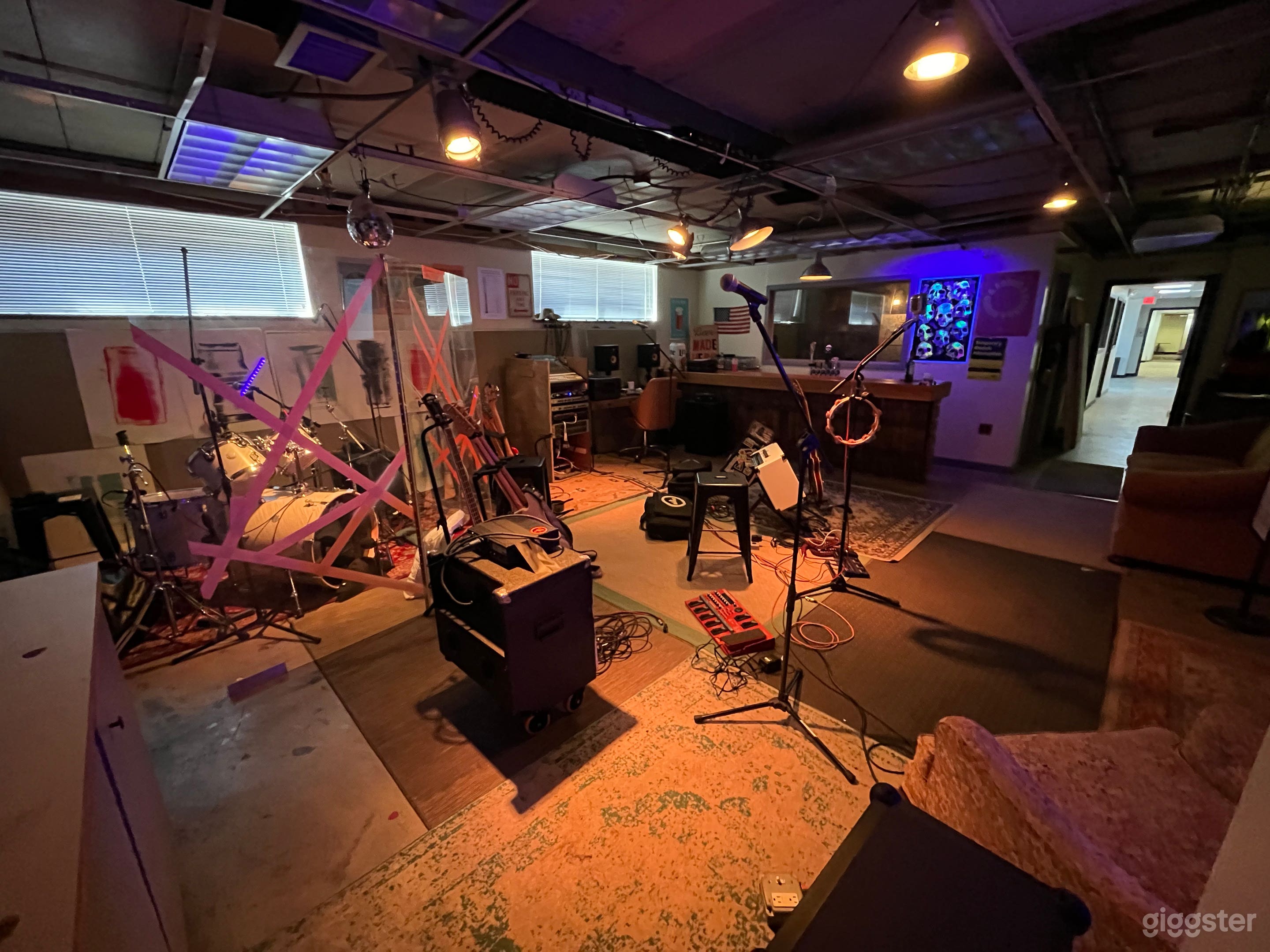 Cool, Gritty DIY music rehearsal studio in Yonkers Photo 2