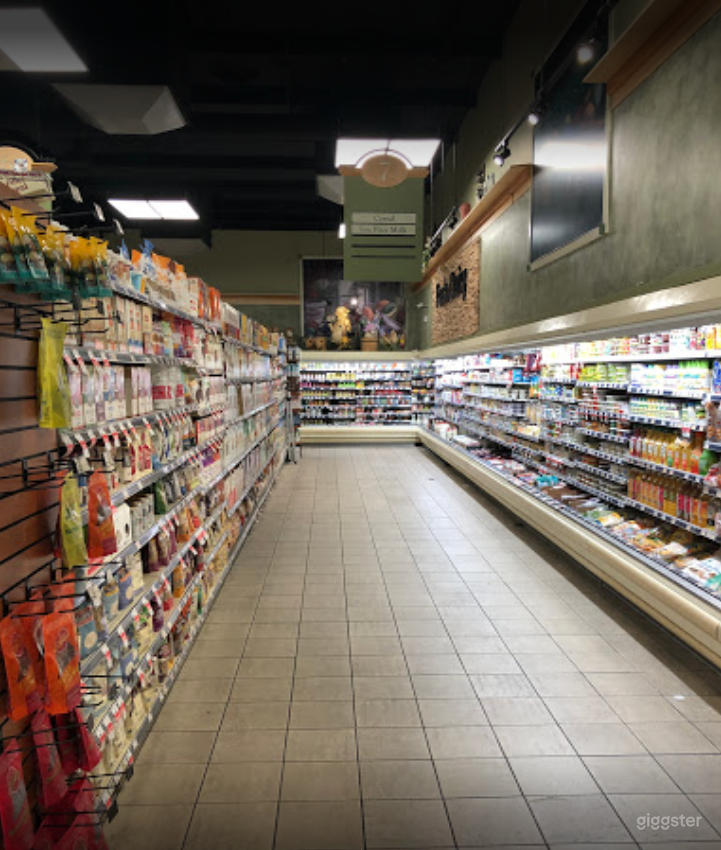 Spacious Health Food Store Perfect for Photoshoots and Productions in Ventura Photo 3