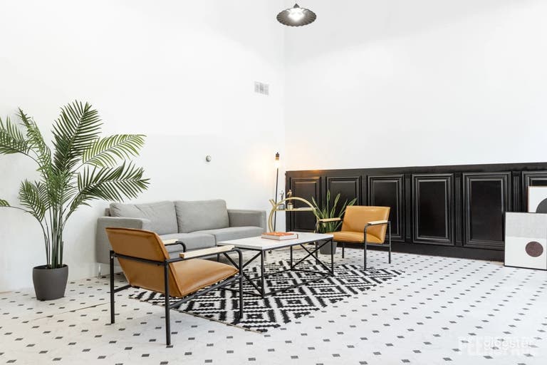  Bellevue Studio with Industrial, Urban, and Modern Set Options 