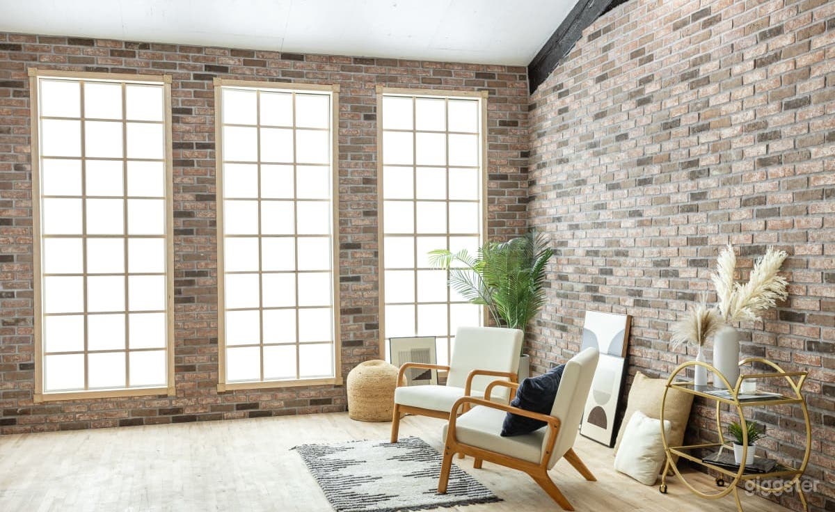 Bellevue Studio with Industrial, Urban, and Modern Set Options Photo 1