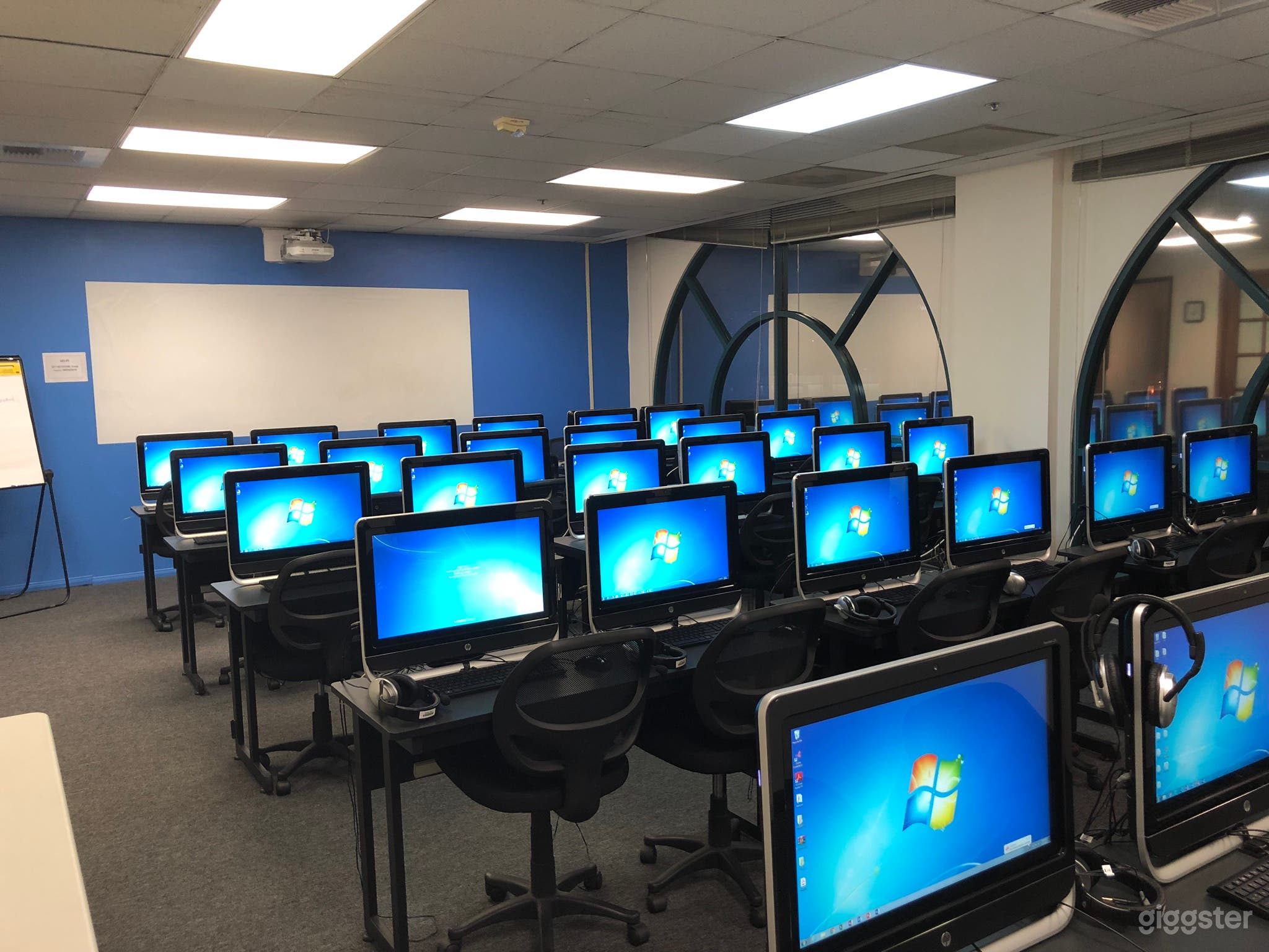 High Tech Corporate Training / Meeting Glendale Photo 2