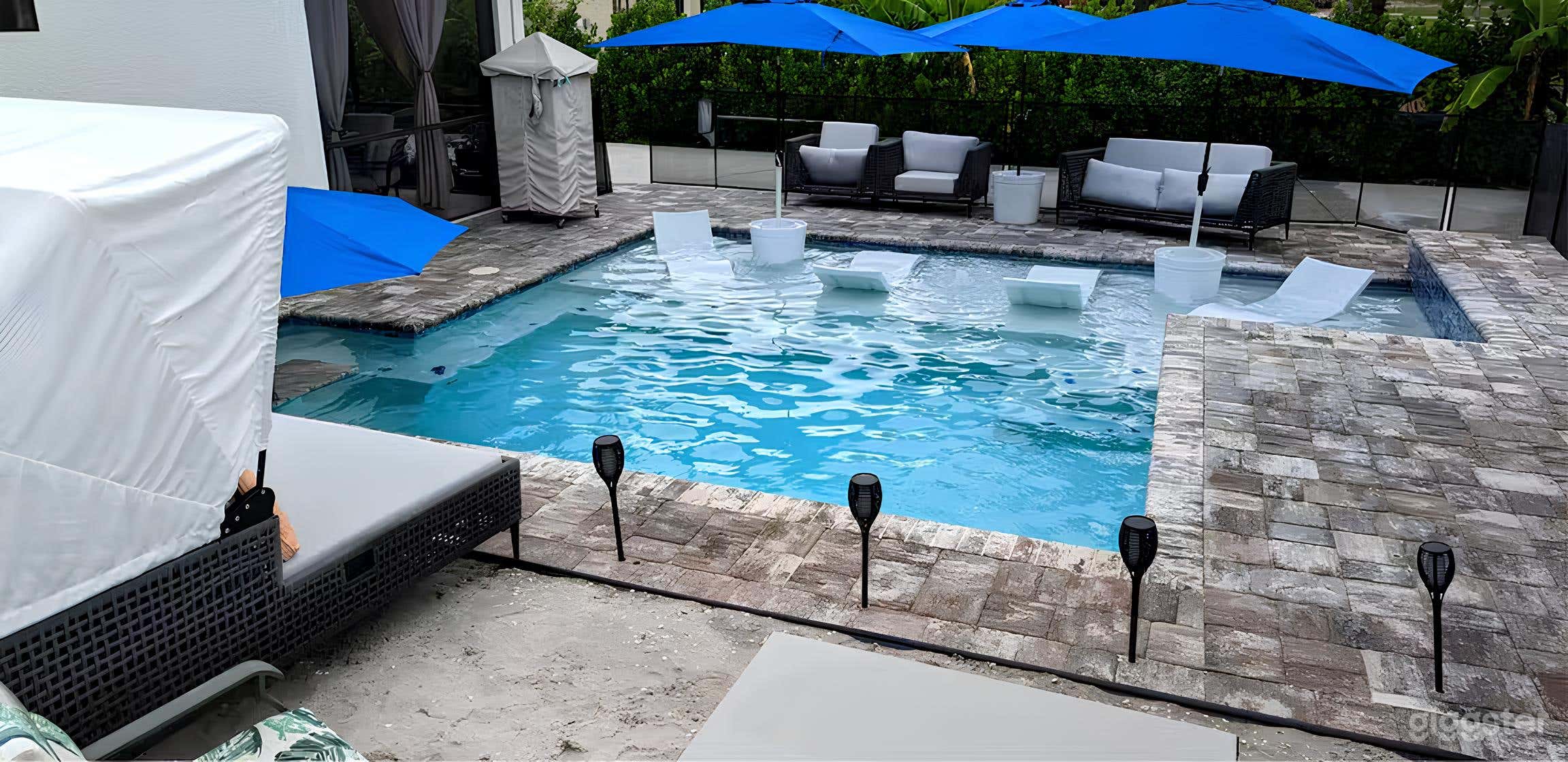 Relaxing Cocktail Style Saltwater Pool Photo 3