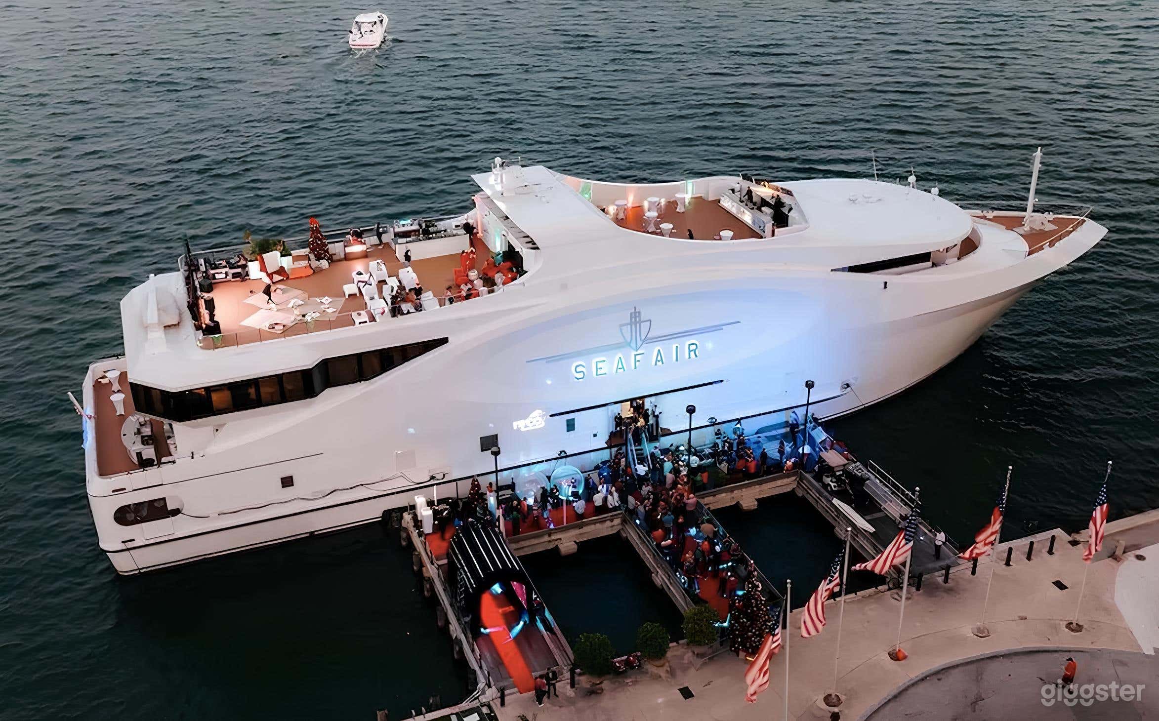 Uber-Lux Mega 222'Yacht  Photo 1