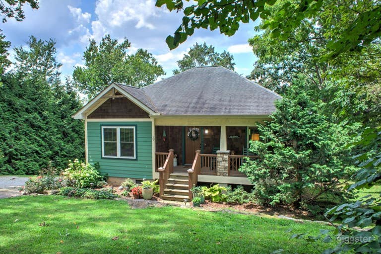  Classic Carolina Home 