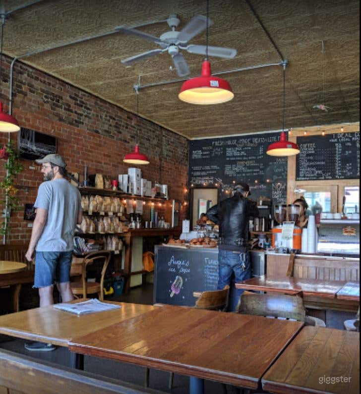 Idyllic Coffee Shop and Wine Bar 2 in Sorauren, Toronto  Photo 3