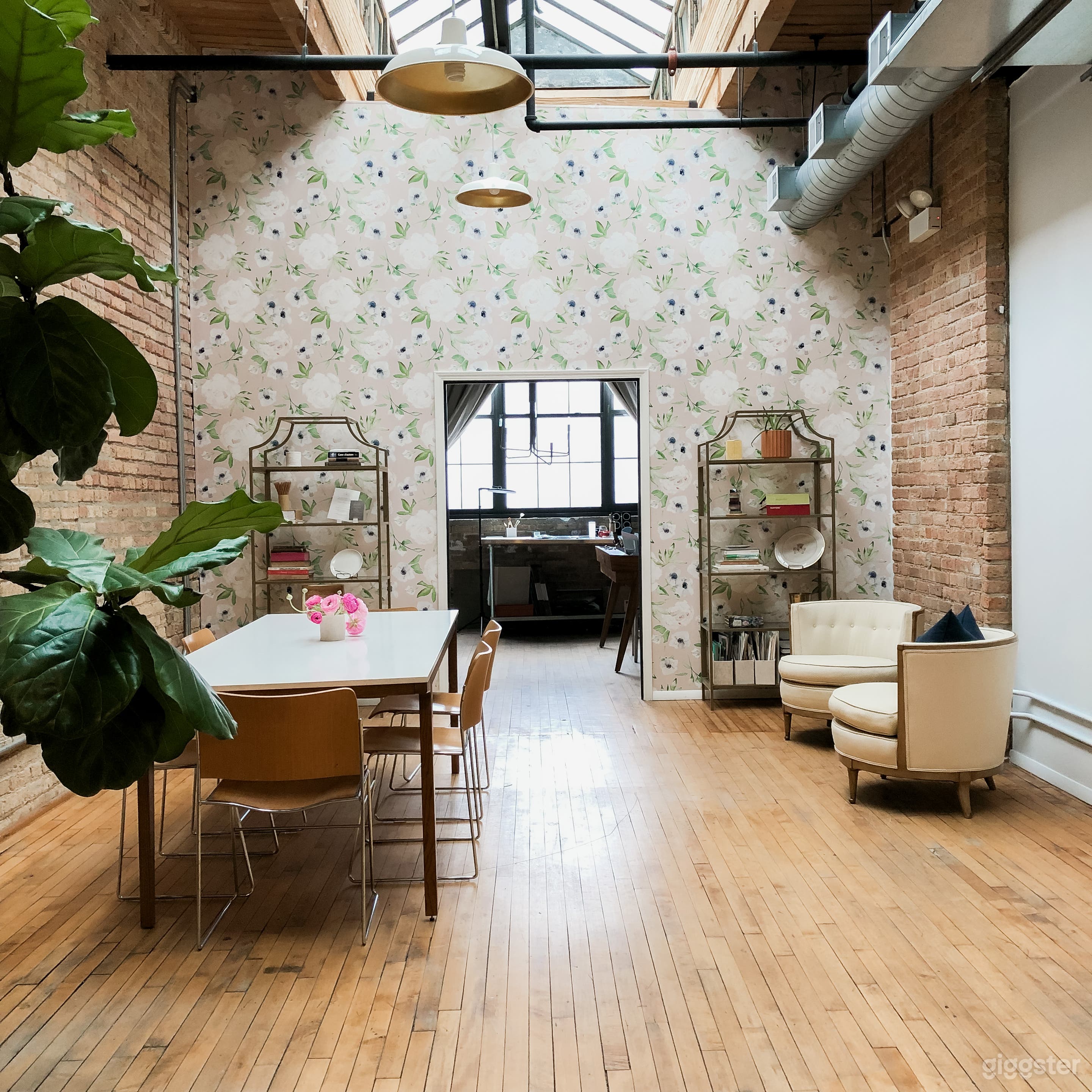 Chicago Light Filled Loft Photo 1