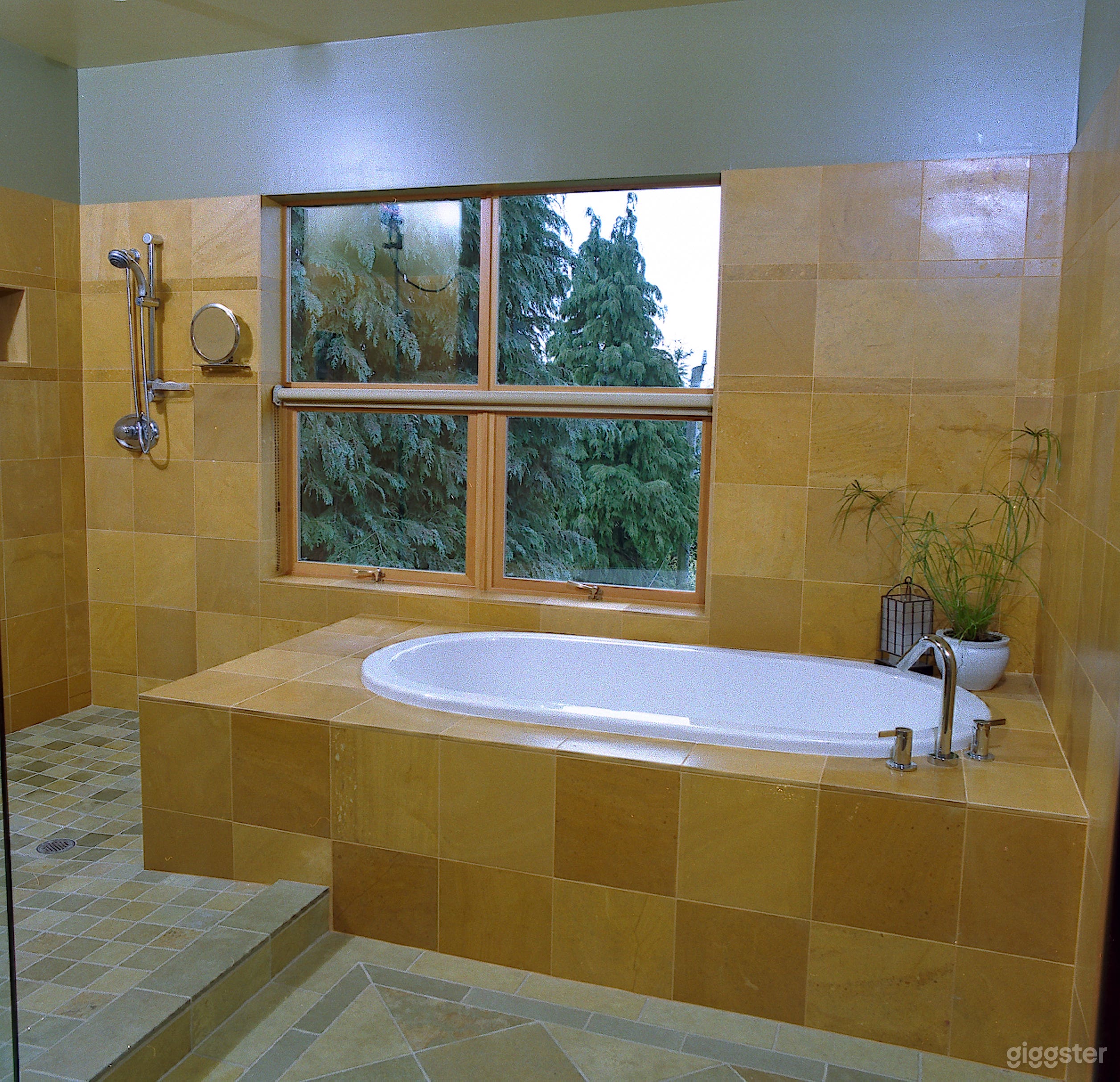 Sunset Magazine featured NW contemporary view home Photo 3