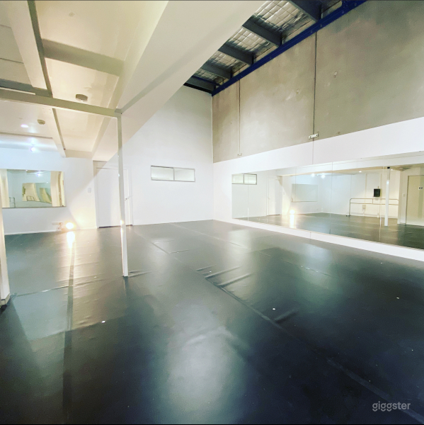  ESPACIO PARA EVENTOS Y ENSAYOS (2) 