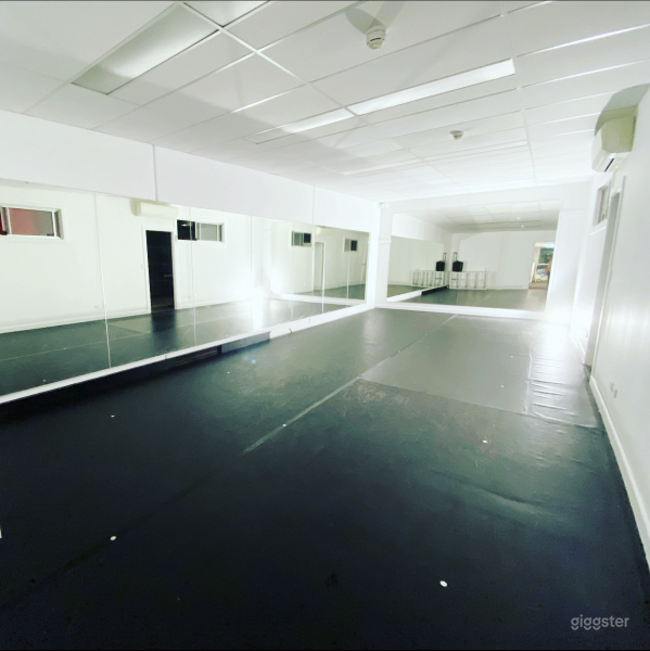  ESPACIO PARA EVENTOS Y ENSAYOS (2) 