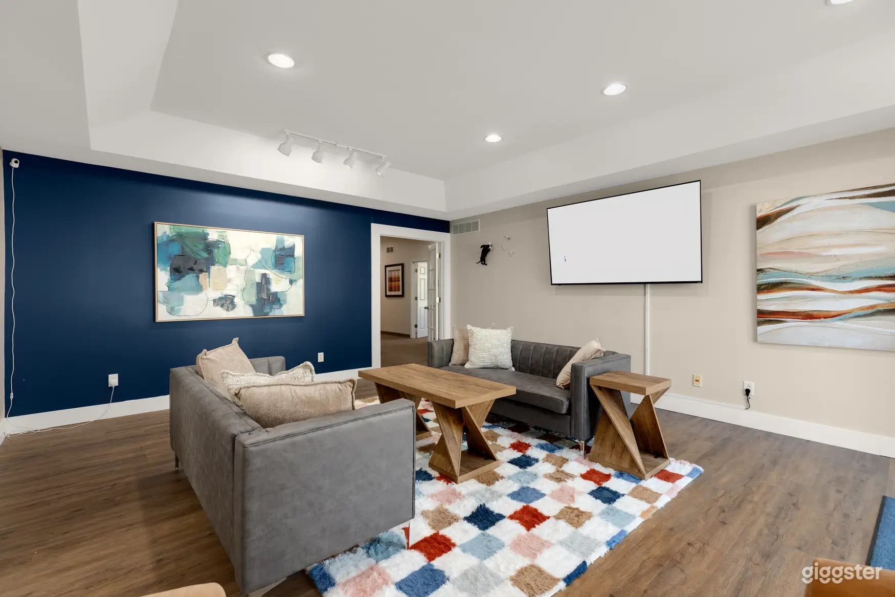Medium-sized boardroom-style conference room in St. Peters Photo 3