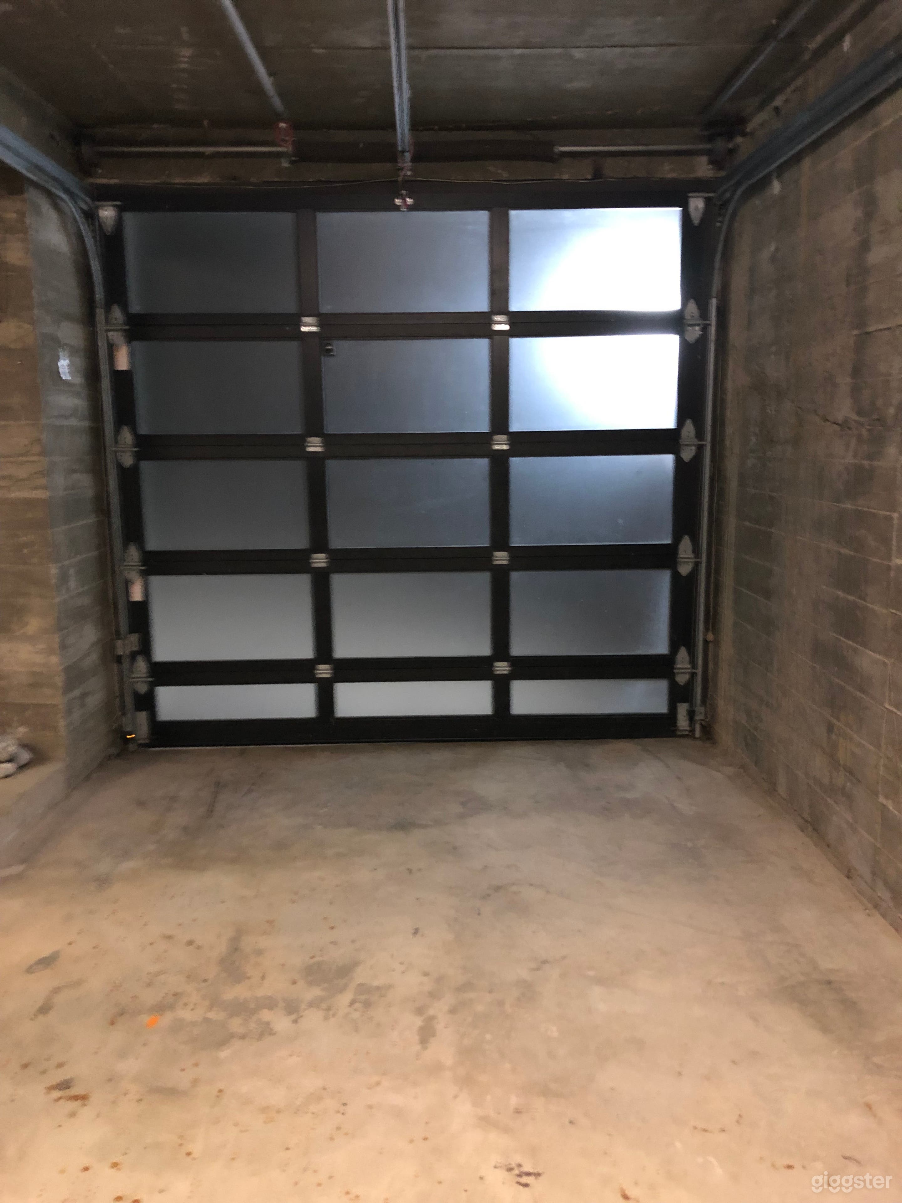 Architectural Concrete Studio for Photography Photo 4