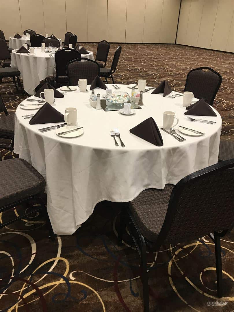 Modern Hotel Event Venue in Lincoln  Photo 2