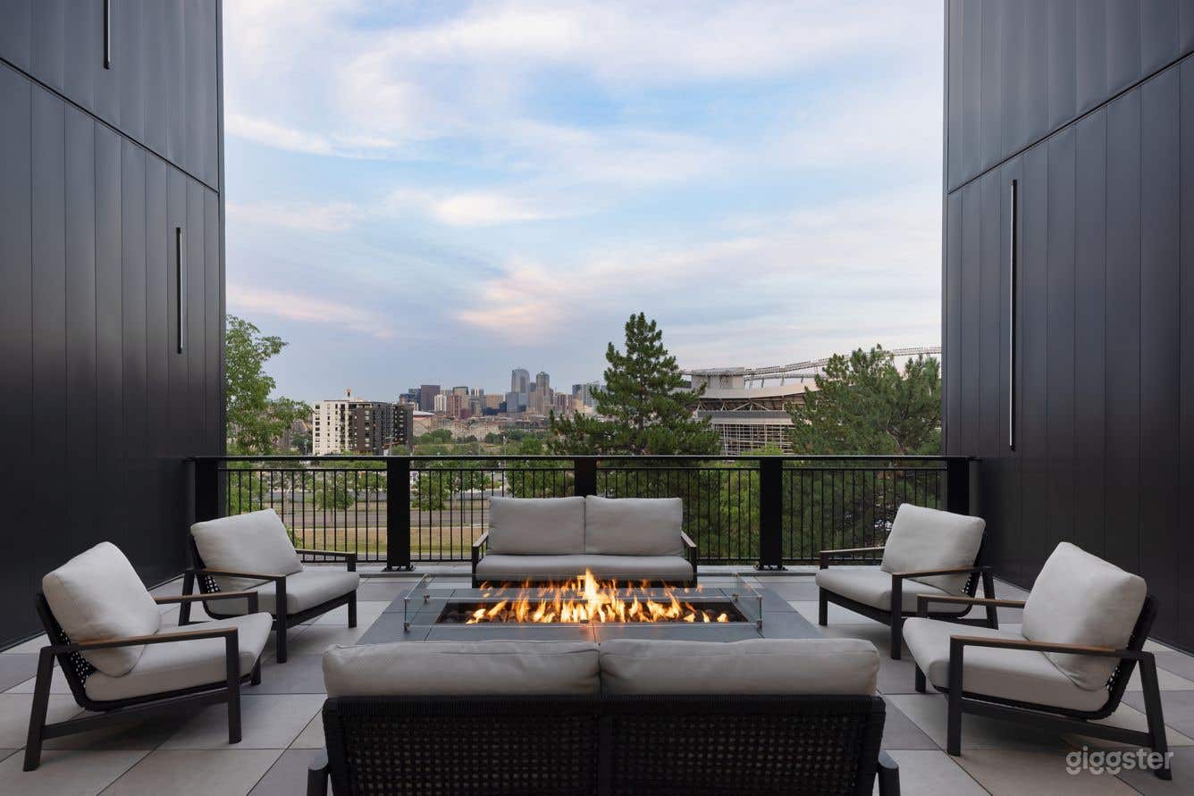 Red Zone Meeting Room Photo 3