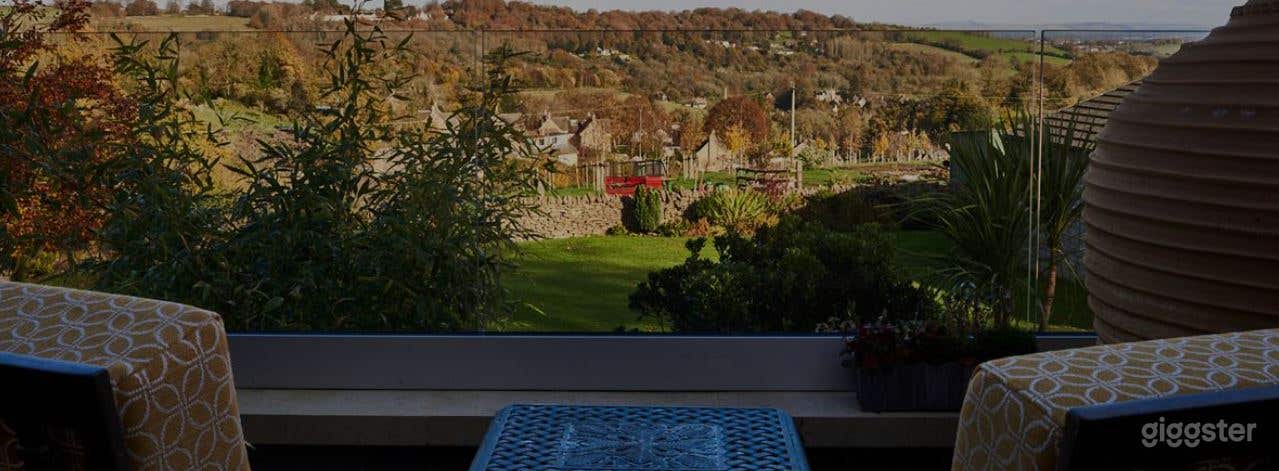 Mews Hot Tub Room with Eye Popping View Photo 2