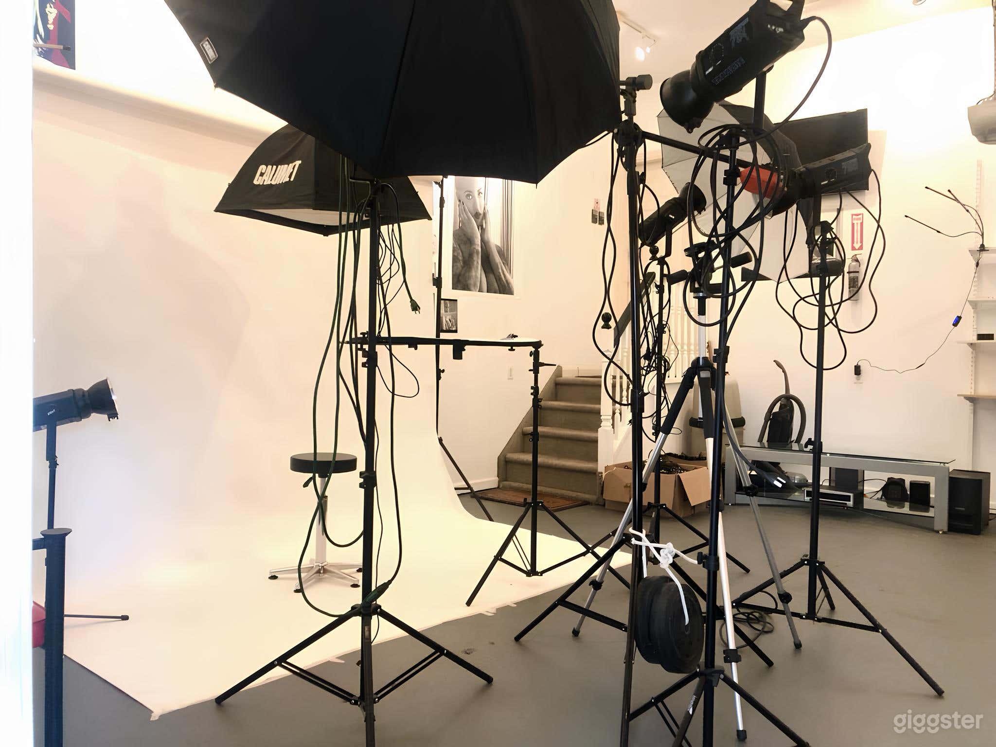 Studio in the Estate for Creative Projects Photo 1